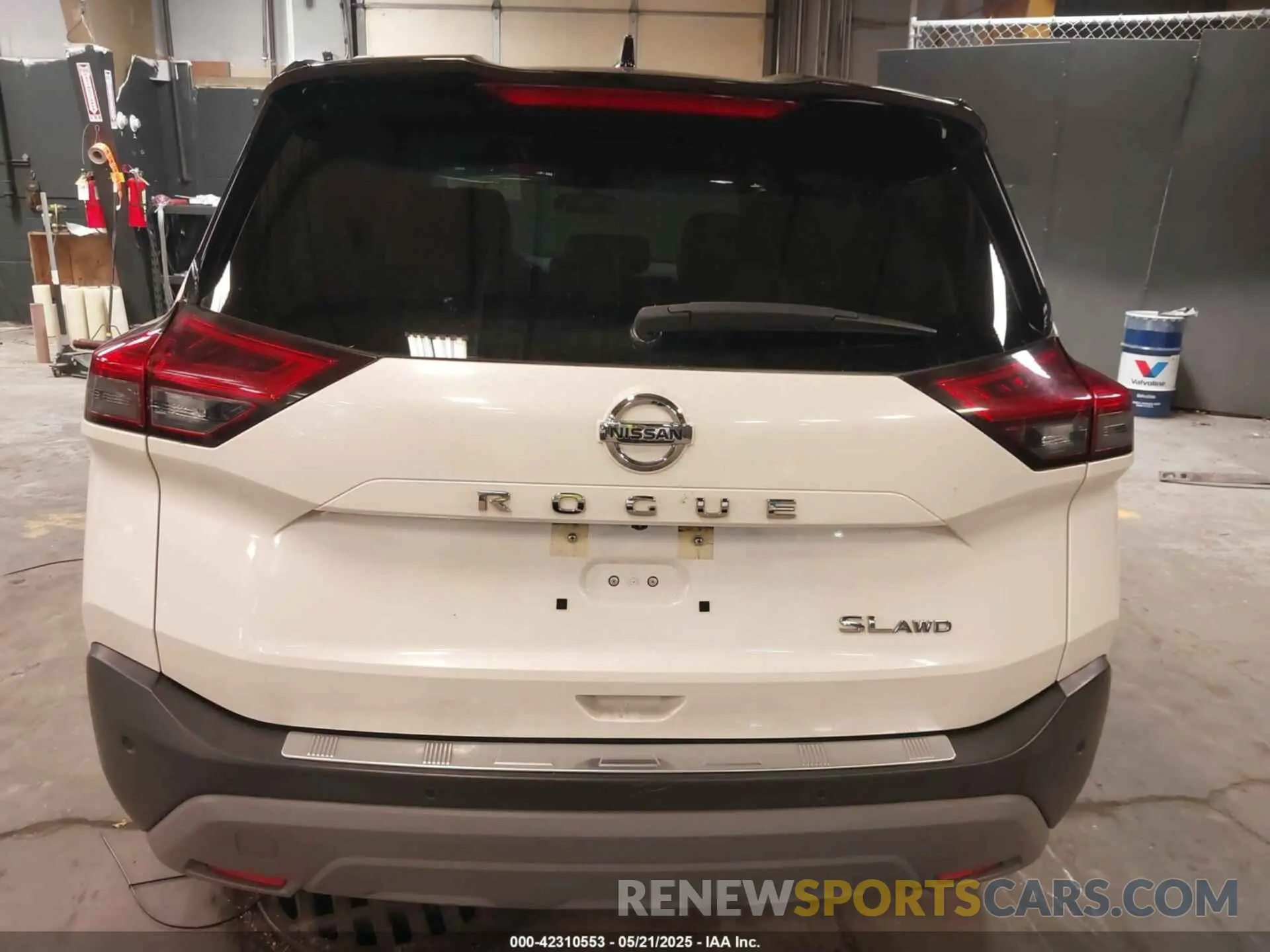 16 Photograph of a damaged car JN8AT3CB2MW235517 NISSAN ROGUE 2021