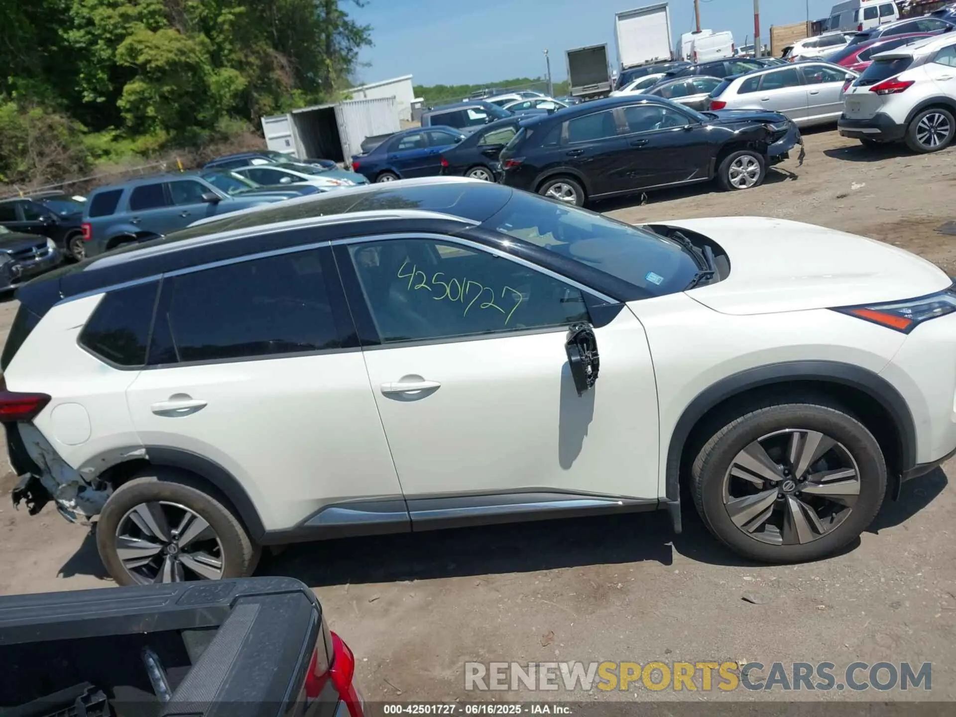14 Photograph of a damaged car JN8AT3CB4MW201885 NISSAN ROGUE 2021