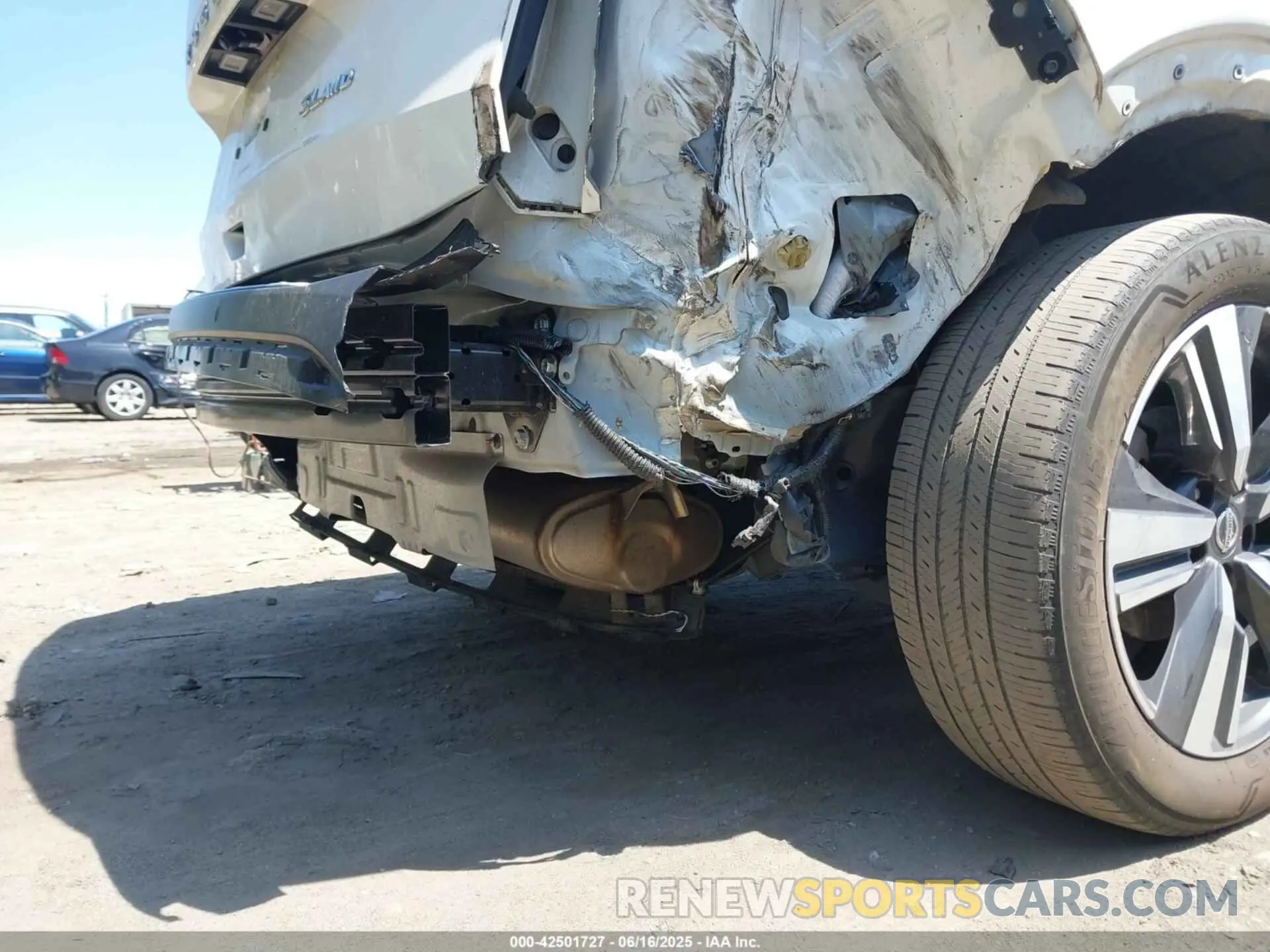 18 Photograph of a damaged car JN8AT3CB4MW201885 NISSAN ROGUE 2021