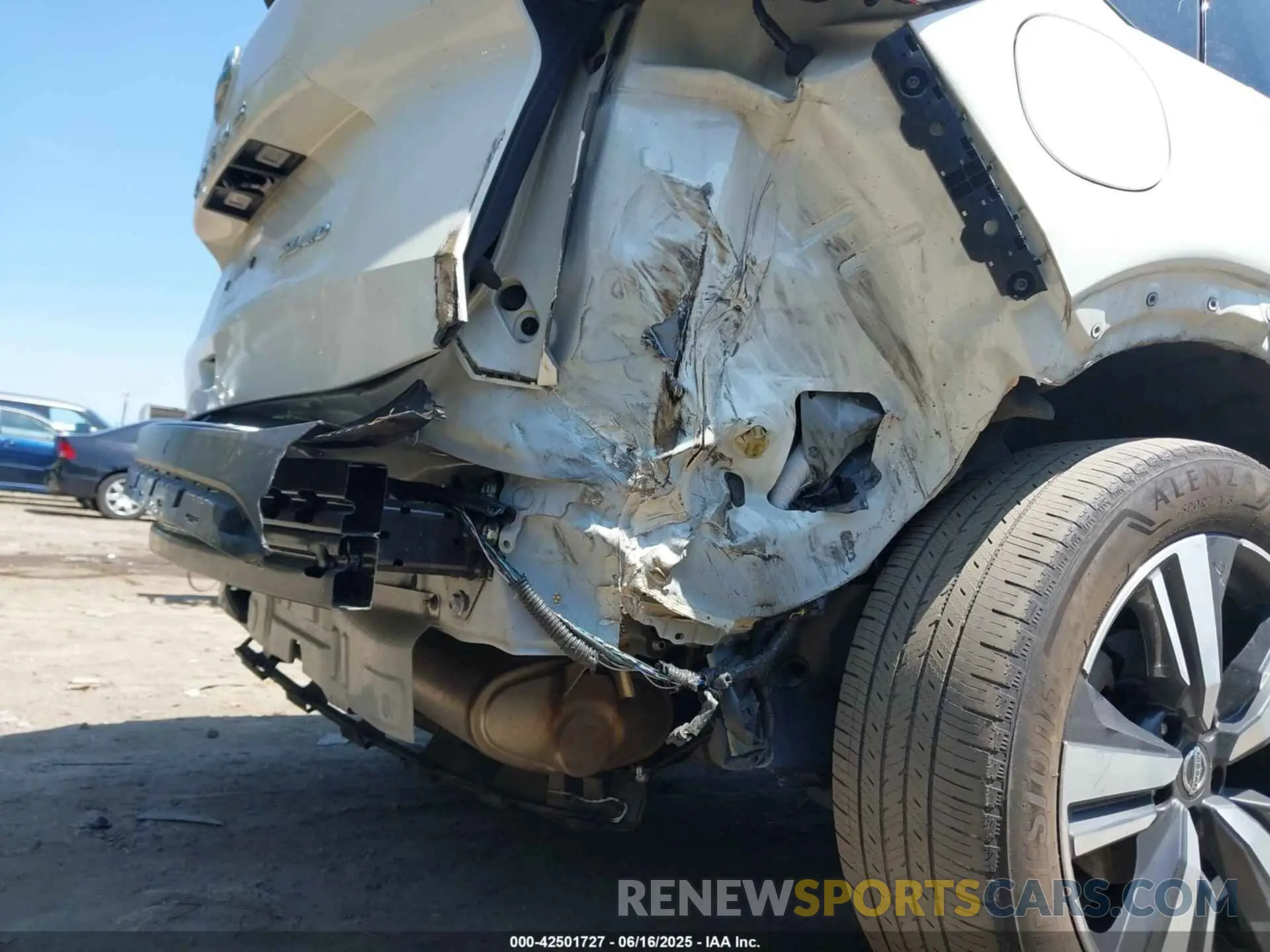19 Photograph of a damaged car JN8AT3CB4MW201885 NISSAN ROGUE 2021