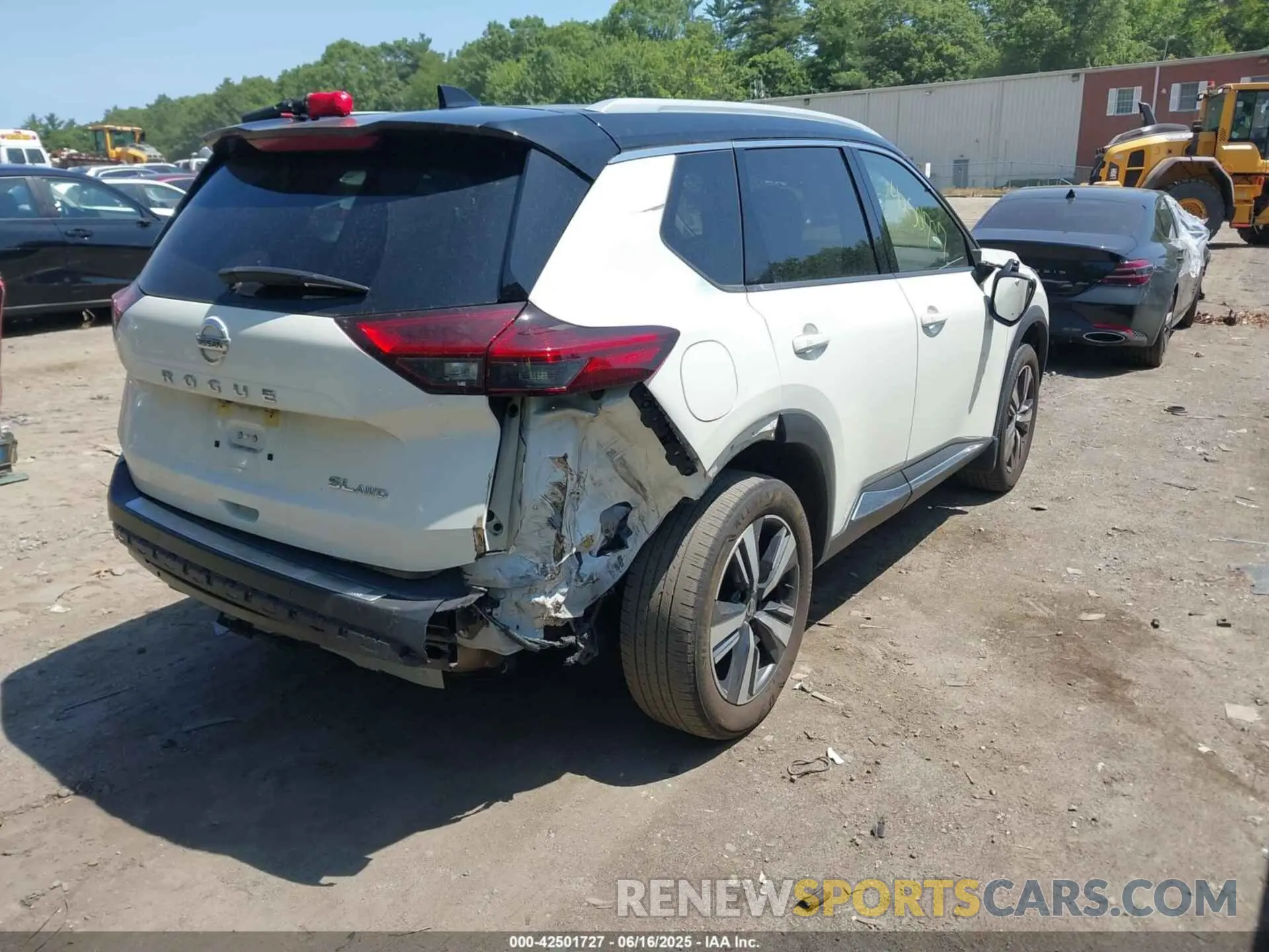 4 Photograph of a damaged car JN8AT3CB4MW201885 NISSAN ROGUE 2021