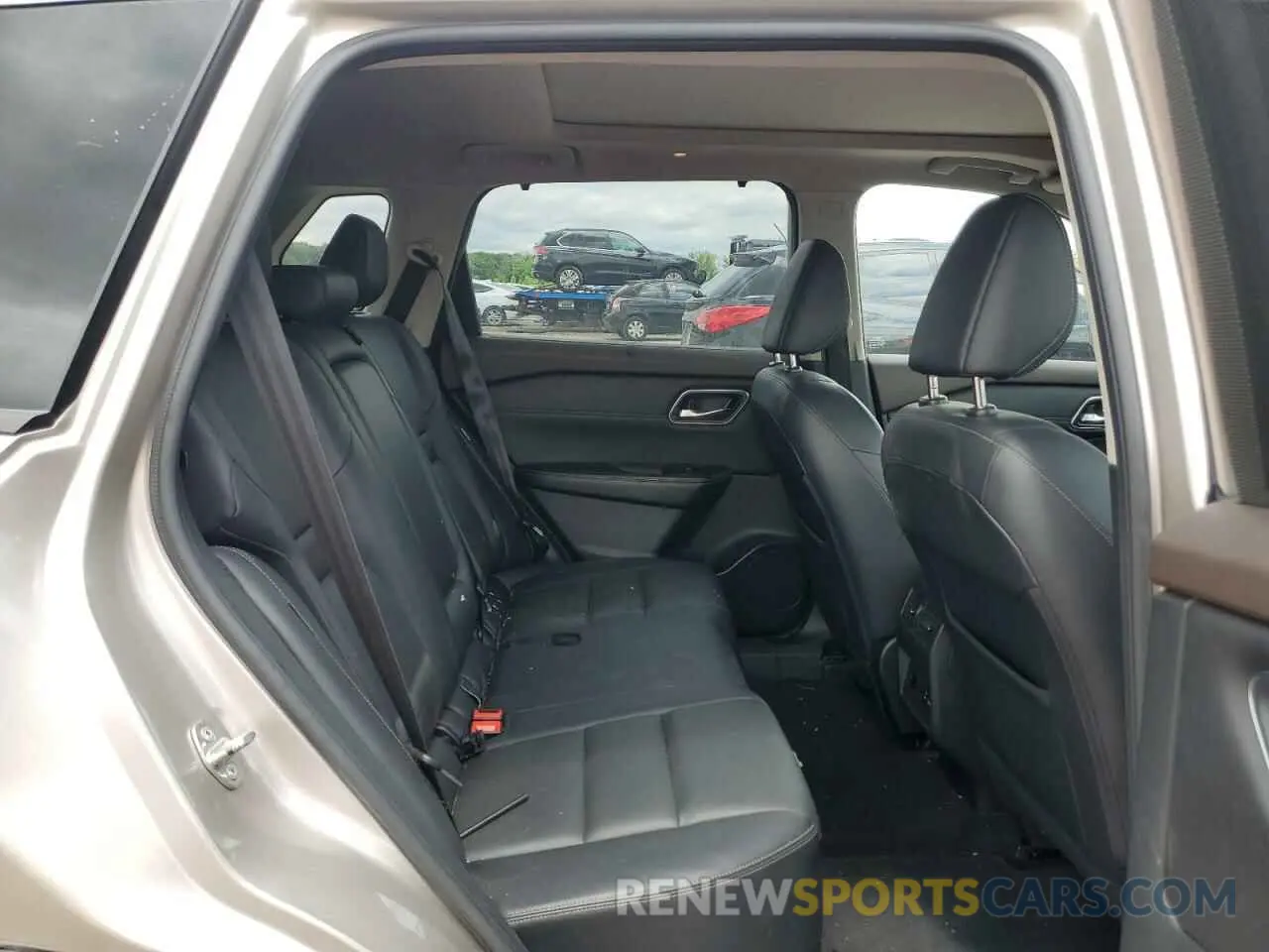 11 Photograph of a damaged car JN8AT3CB6MW236900 NISSAN ROGUE 2021