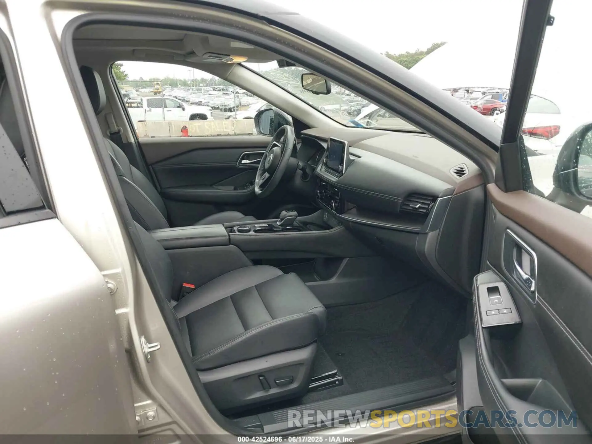 5 Photograph of a damaged car JN8AT3CB6MW237156 NISSAN ROGUE 2021