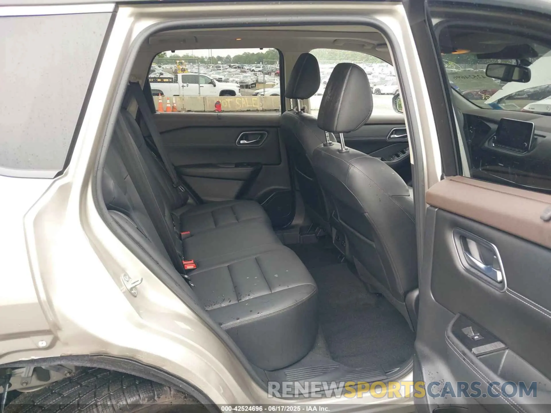 8 Photograph of a damaged car JN8AT3CB6MW237156 NISSAN ROGUE 2021