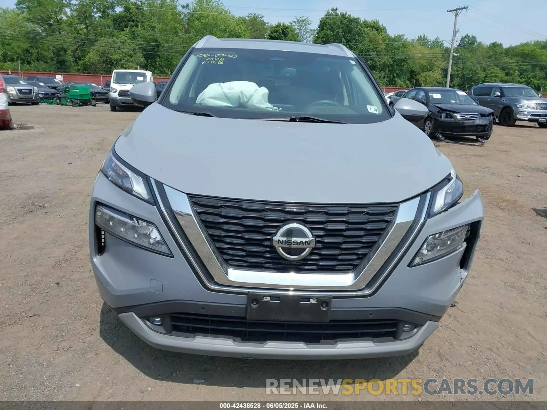 12 Photograph of a damaged car JN8AT3CB6MW242387 NISSAN ROGUE 2021
