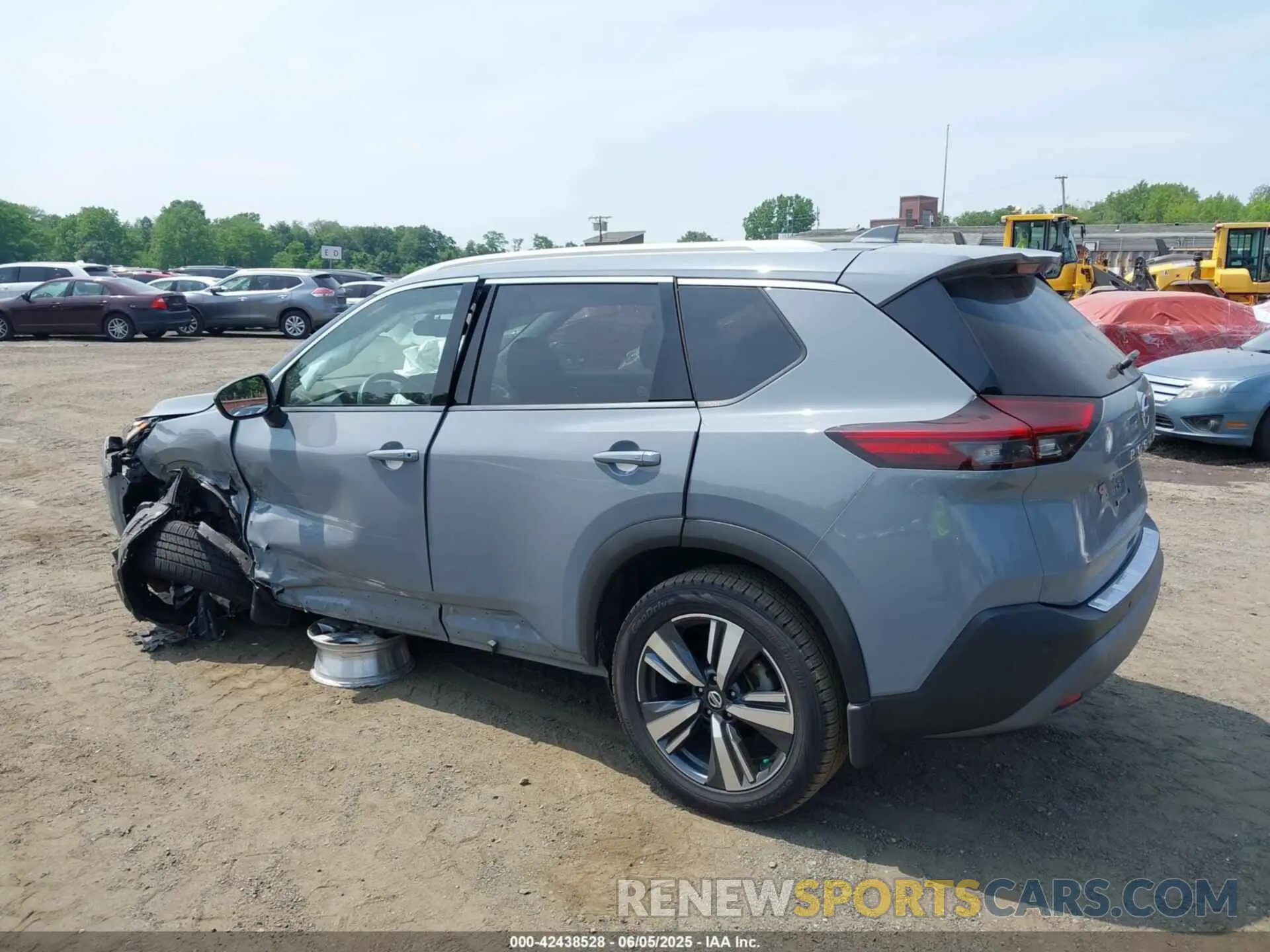 17 Photograph of a damaged car JN8AT3CB6MW242387 NISSAN ROGUE 2021