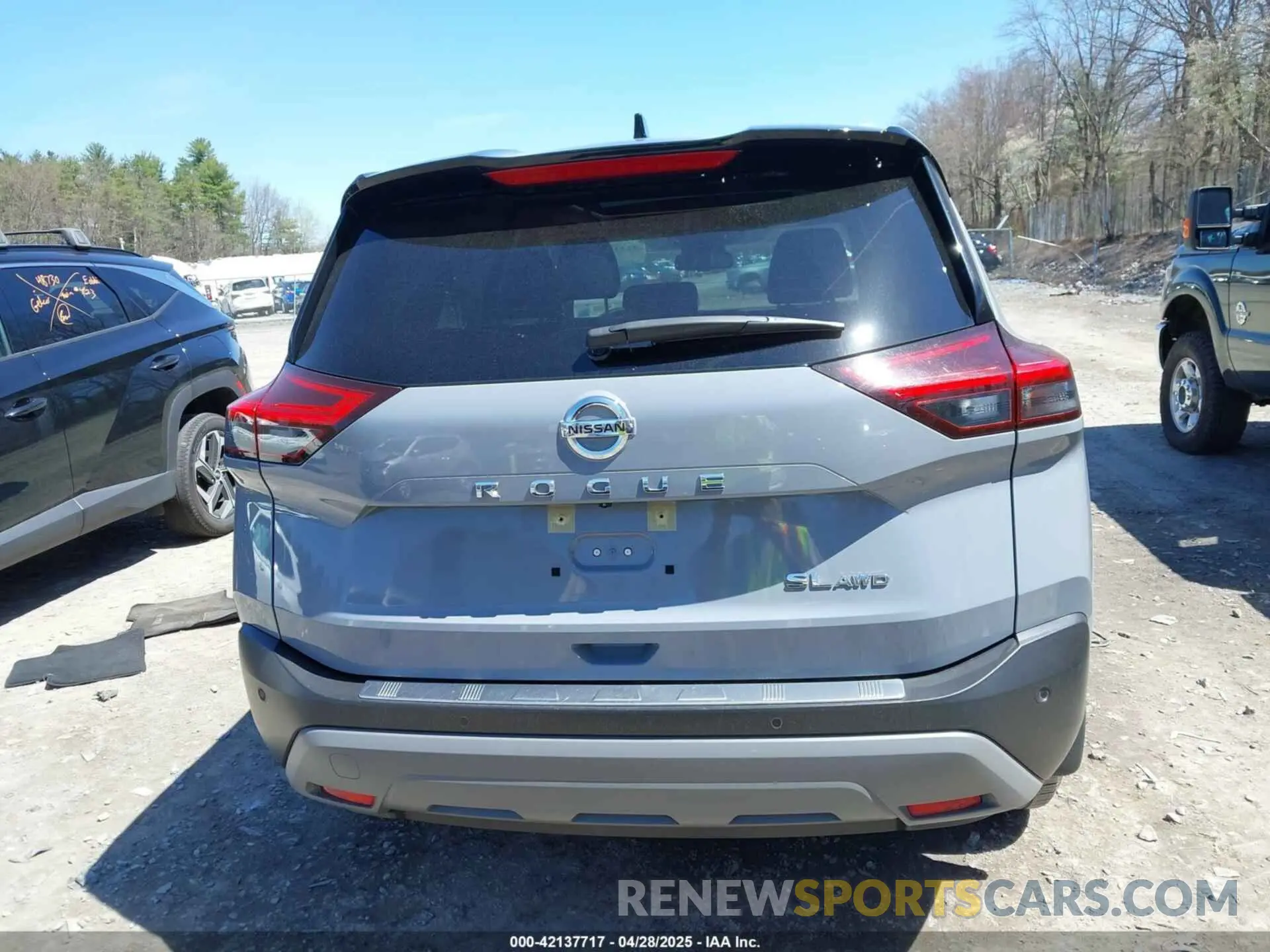 16 Photograph of a damaged car JN8AT3CB7MW238140 NISSAN ROGUE 2021