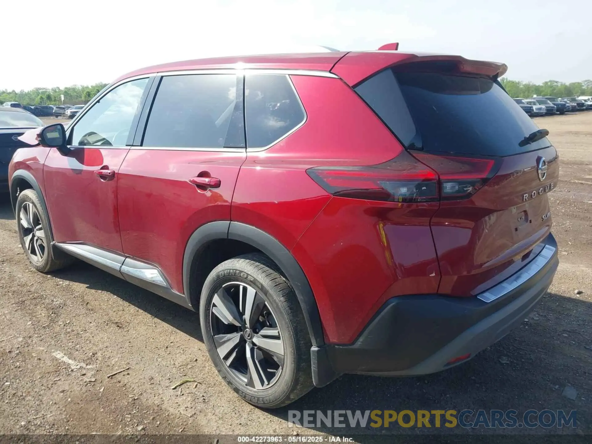 3 Photograph of a damaged car JN8AT3CB8MW239877 NISSAN ROGUE 2021