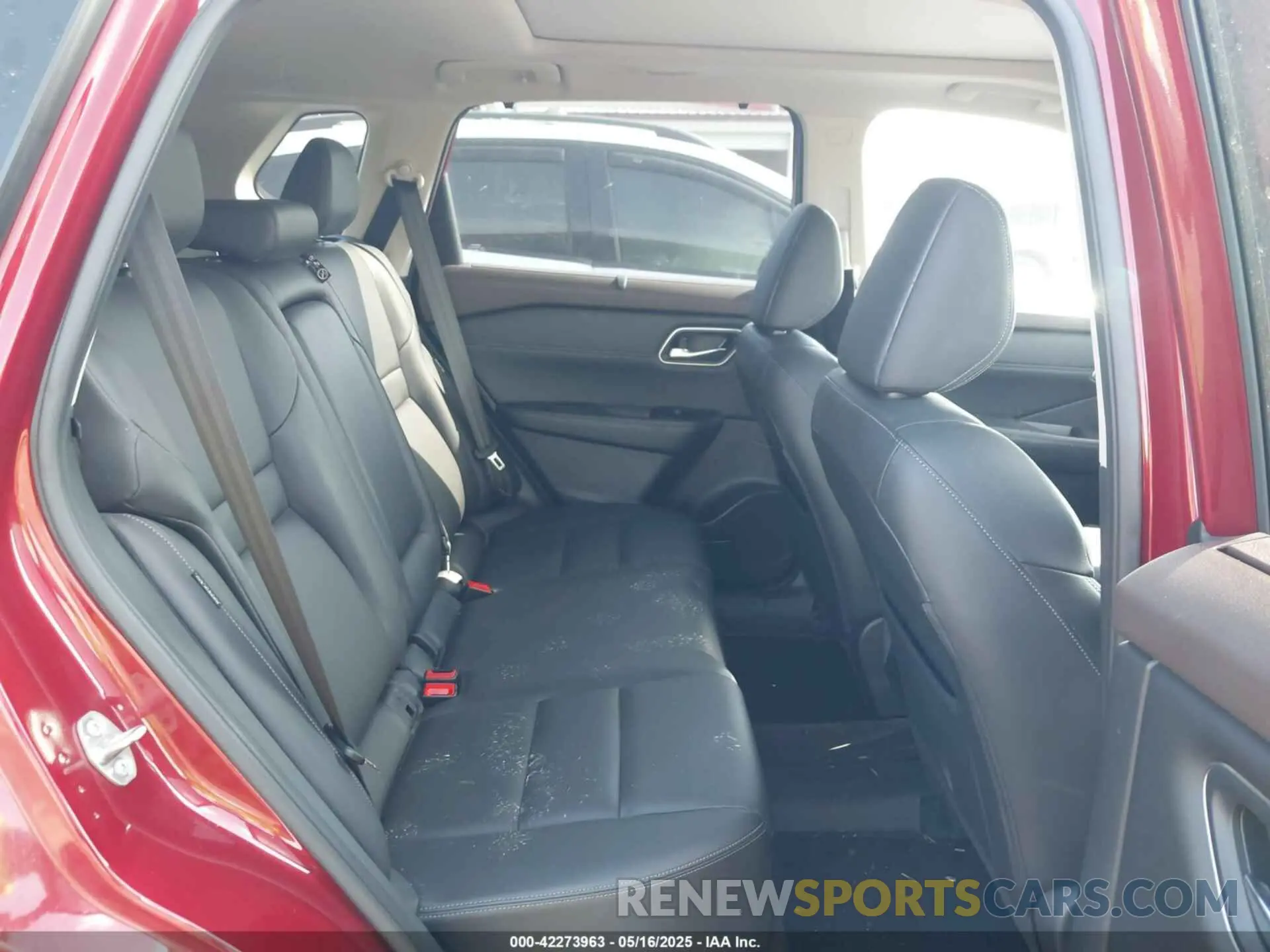8 Photograph of a damaged car JN8AT3CB8MW239877 NISSAN ROGUE 2021