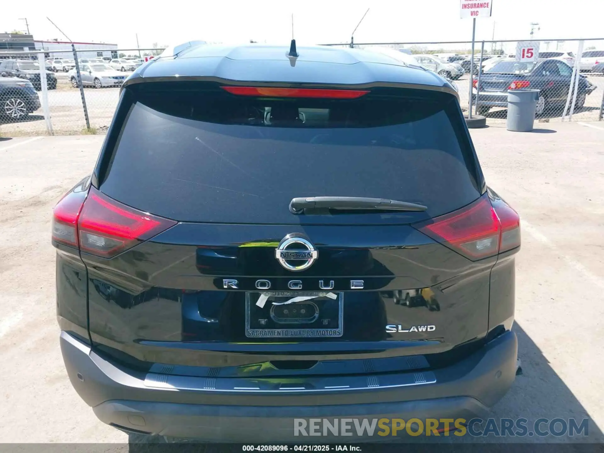 17 Photograph of a damaged car JN8AT3CBXMW224300 NISSAN ROGUE 2021