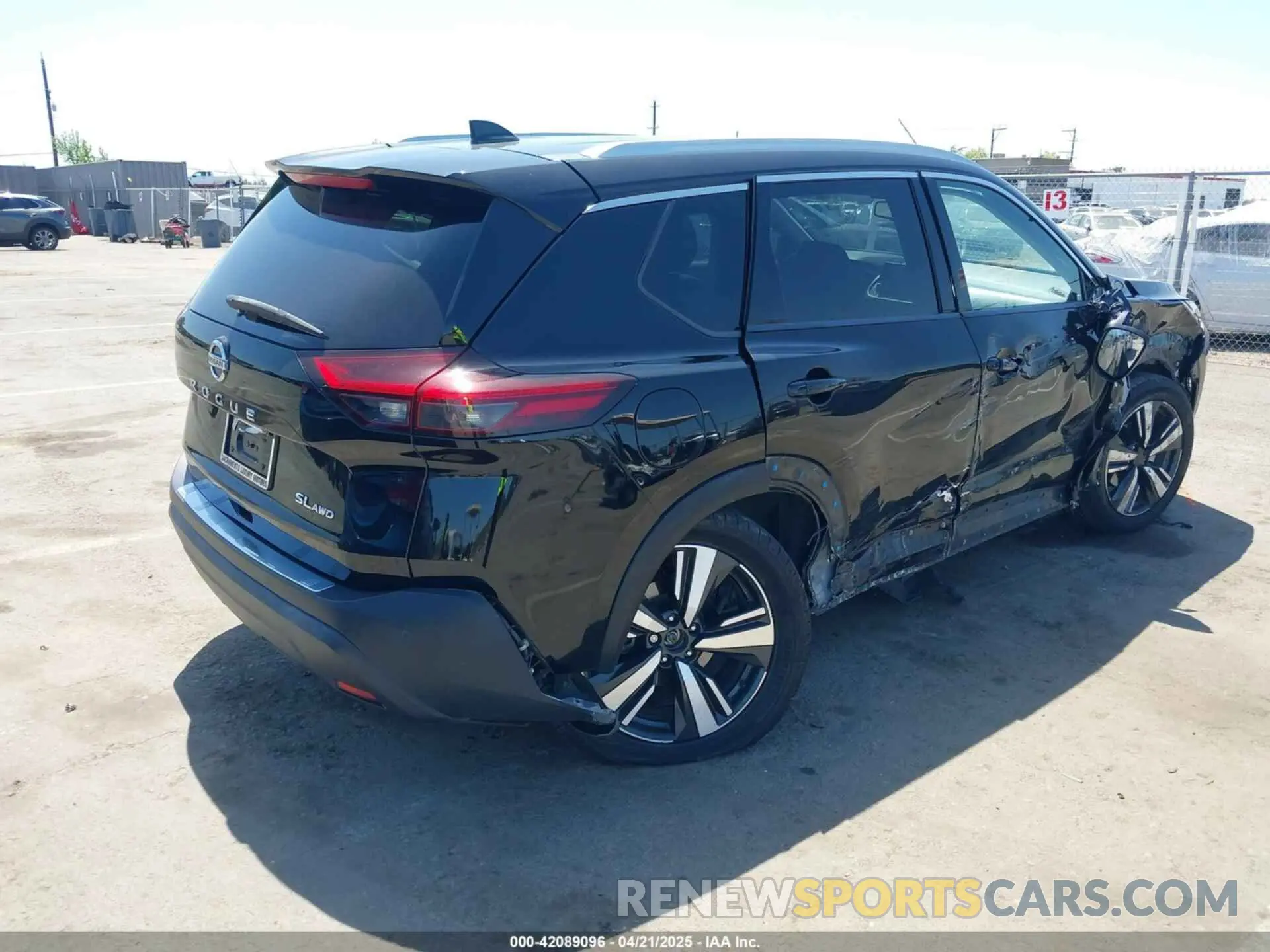 4 Photograph of a damaged car JN8AT3CBXMW224300 NISSAN ROGUE 2021