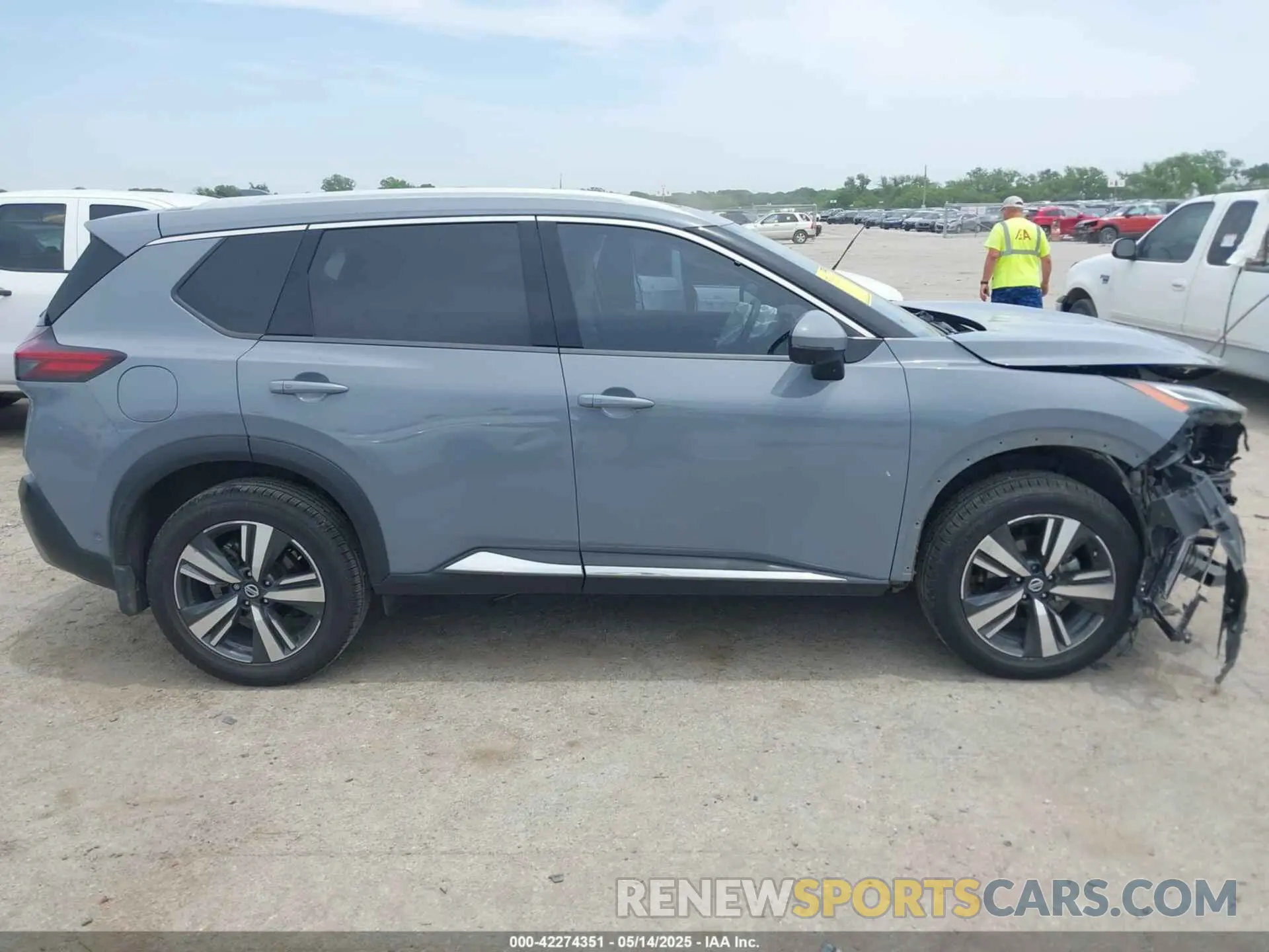 14 Photograph of a damaged car JN8AT3DC0MW102679 NISSAN ROGUE 2021