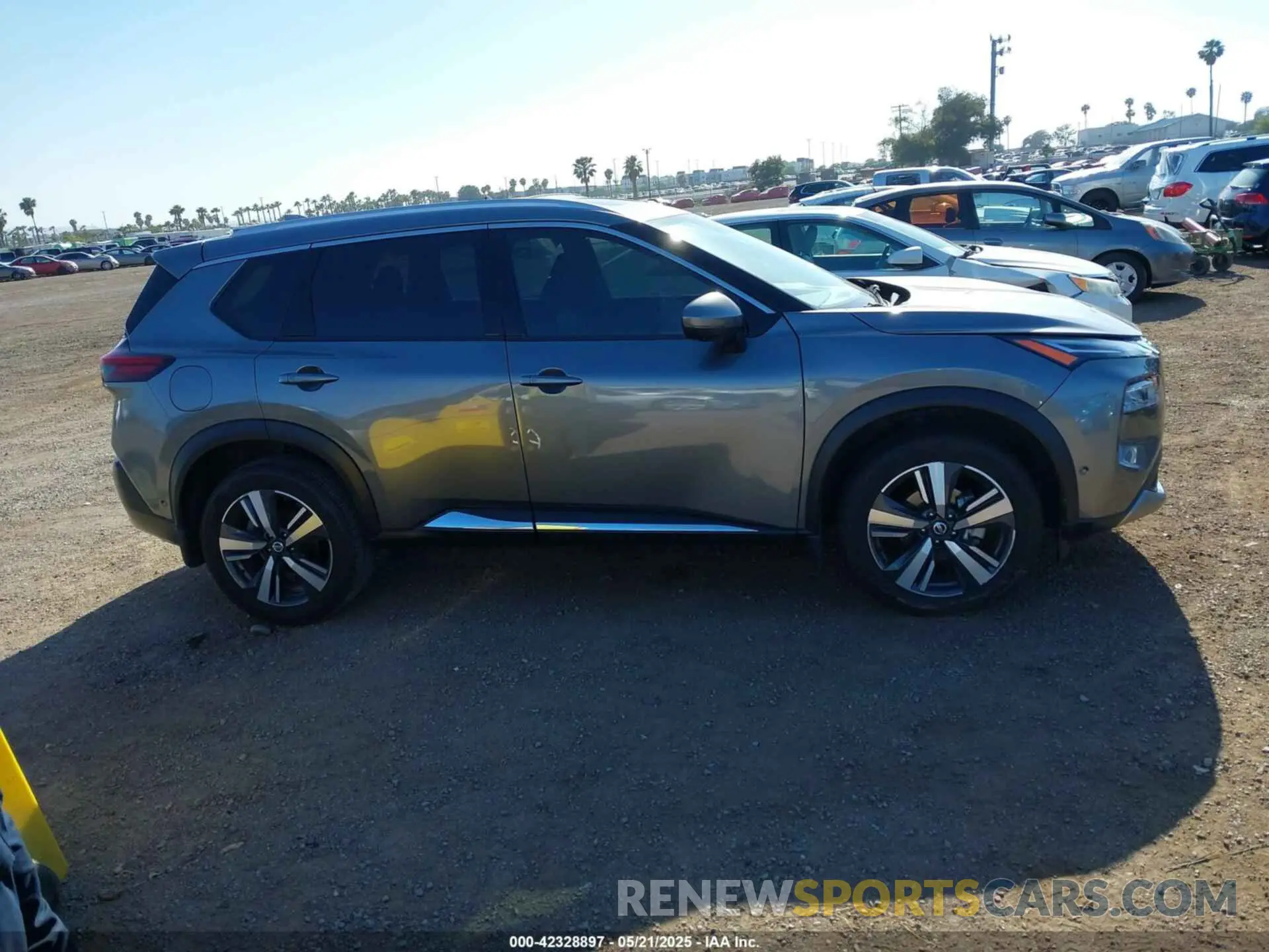 14 Photograph of a damaged car JN8AT3DC3MW100506 NISSAN ROGUE 2021