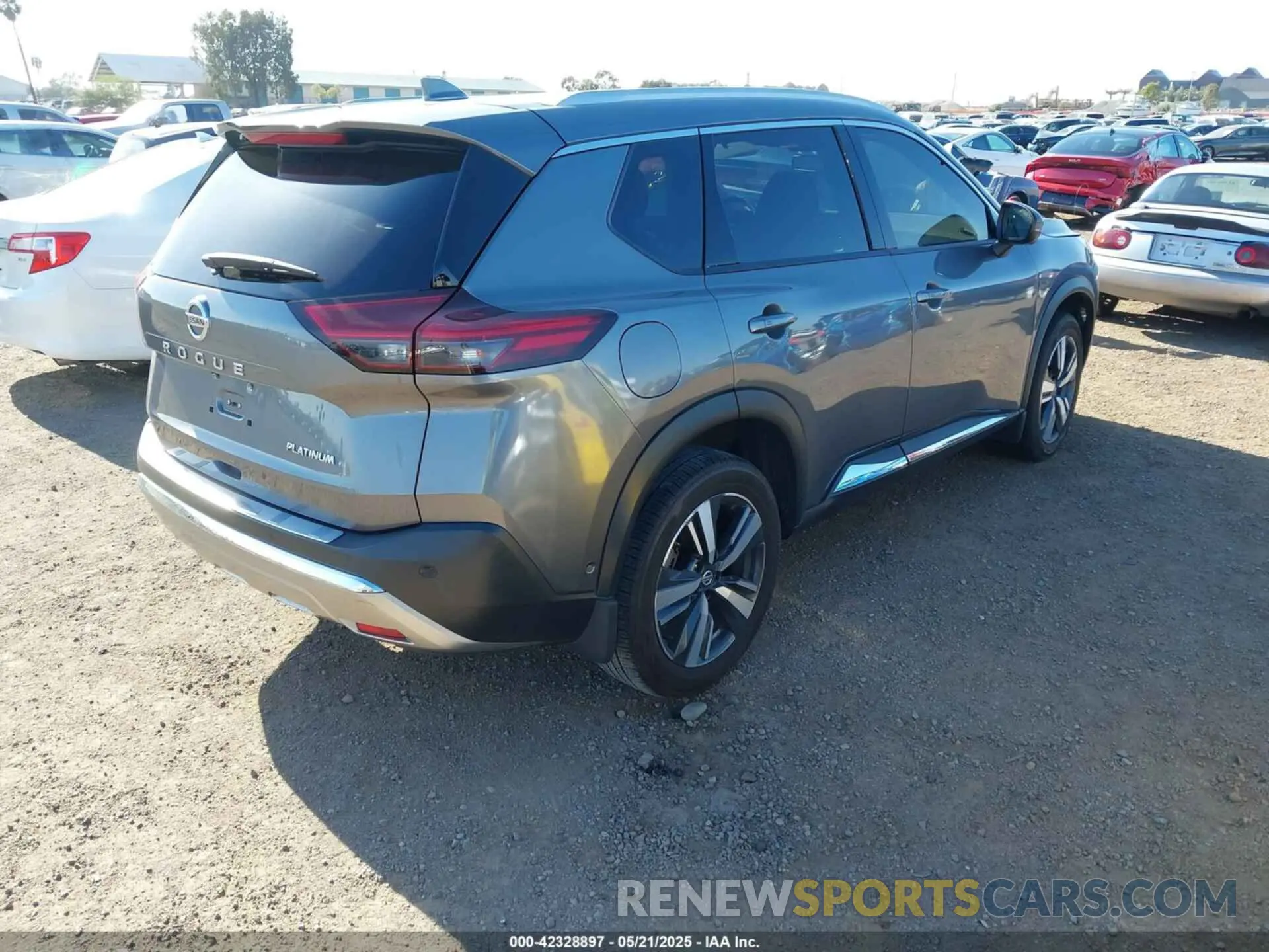 4 Photograph of a damaged car JN8AT3DC3MW100506 NISSAN ROGUE 2021