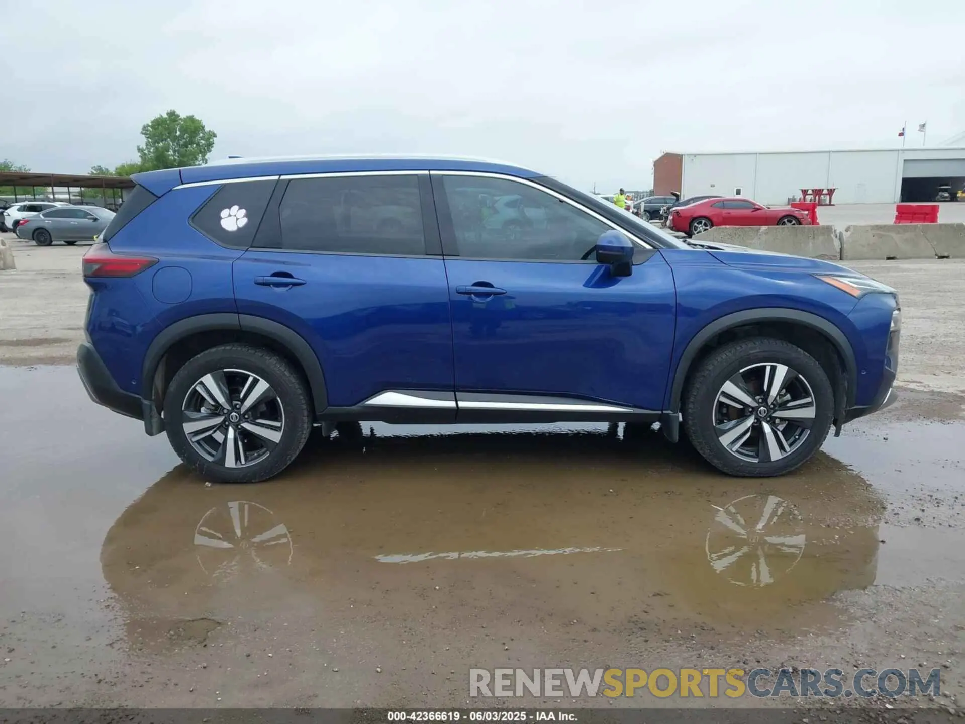 13 Photograph of a damaged car JN8AT3DC7MW102193 NISSAN ROGUE 2021