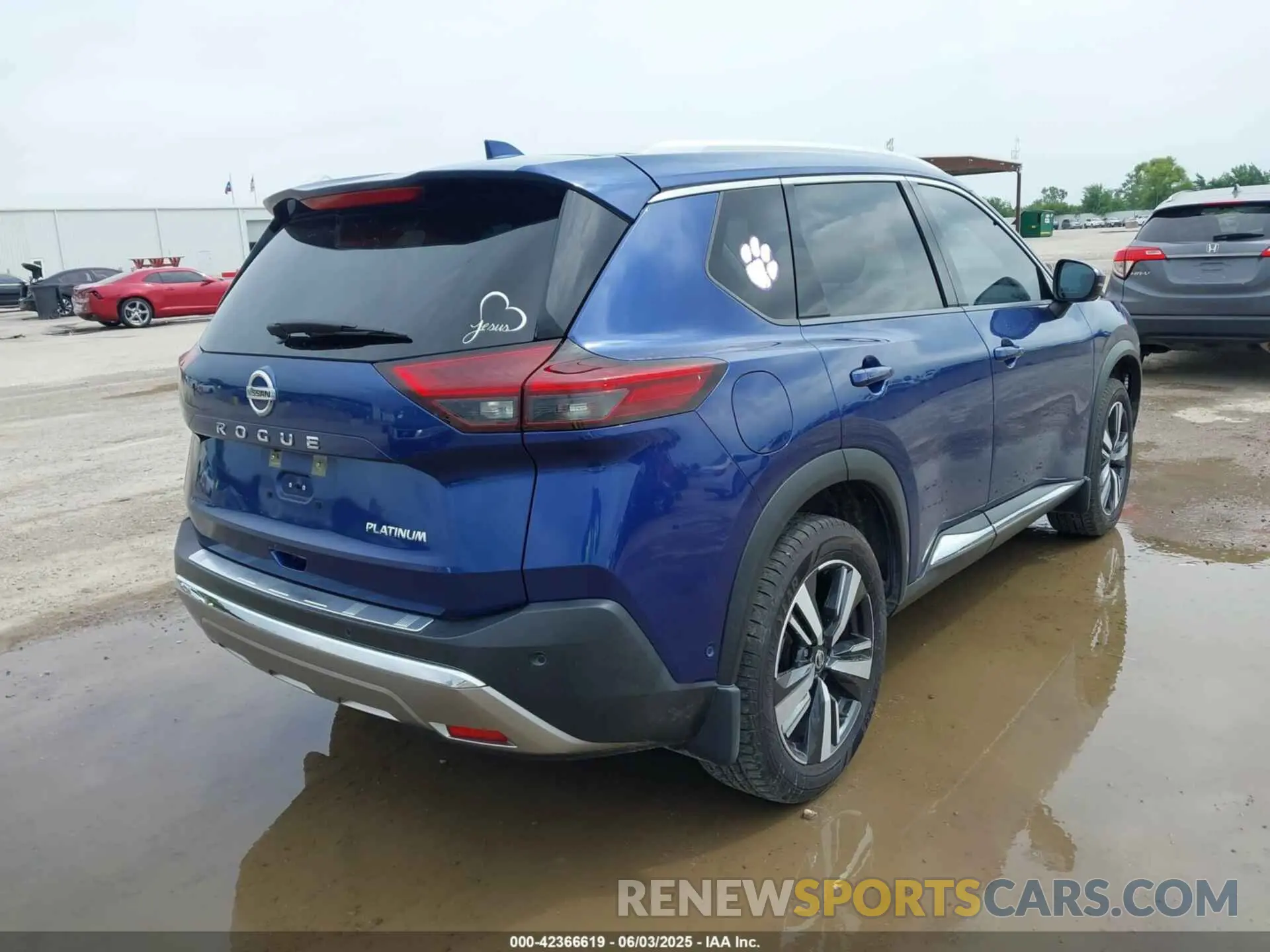 4 Photograph of a damaged car JN8AT3DC7MW102193 NISSAN ROGUE 2021