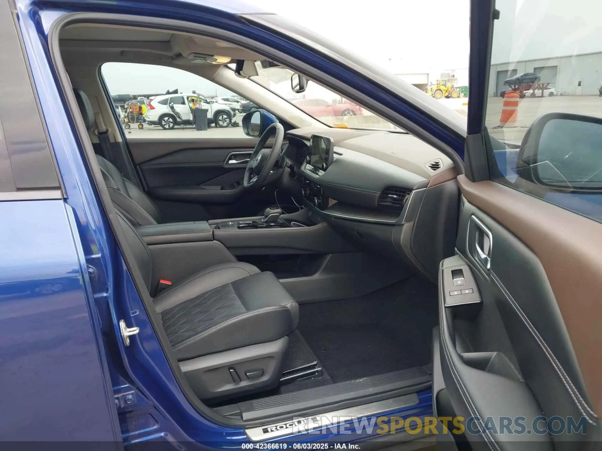 5 Photograph of a damaged car JN8AT3DC7MW102193 NISSAN ROGUE 2021