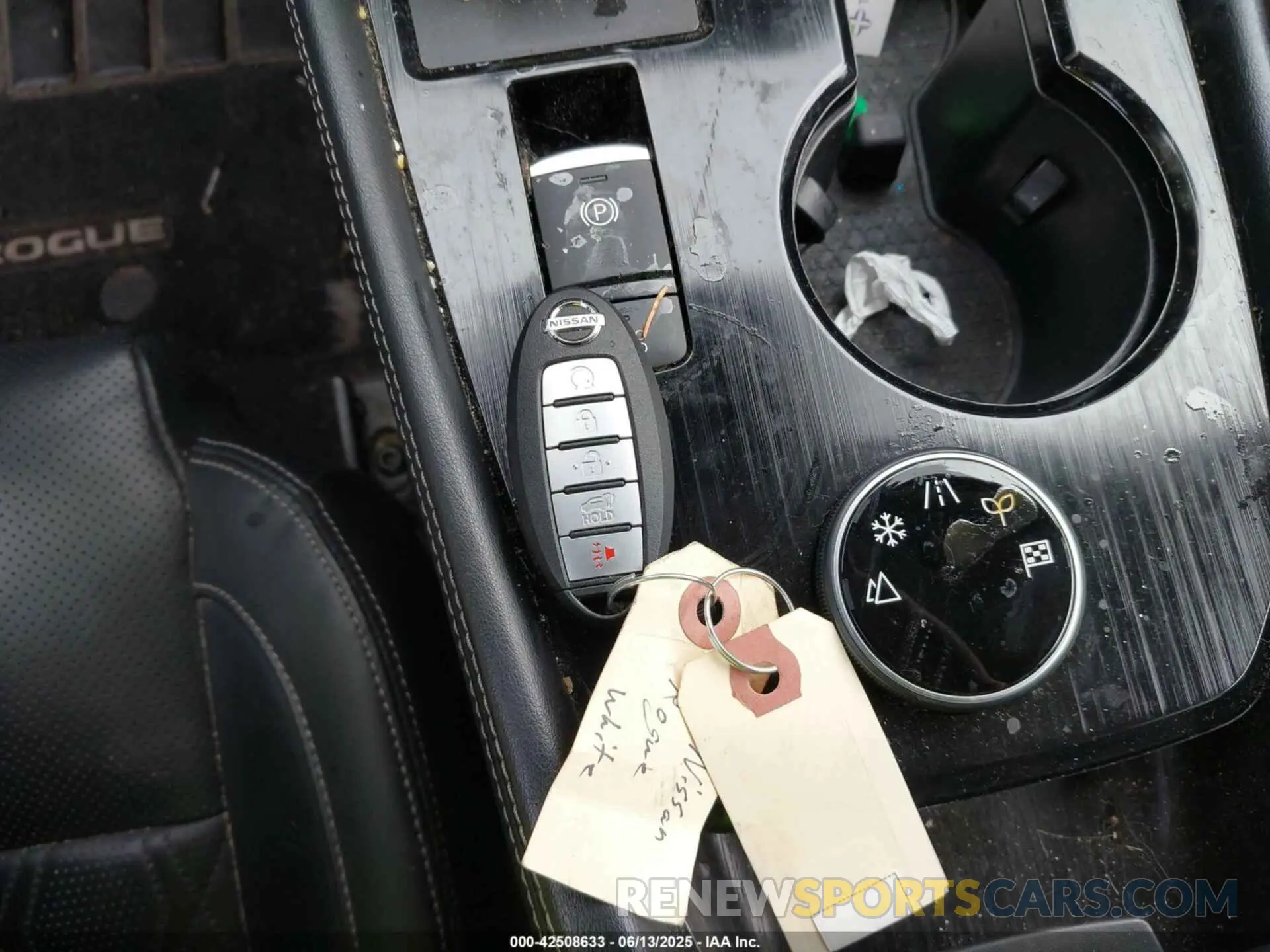 11 Photograph of a damaged car JN8AT3DD7MW304170 NISSAN ROGUE 2021