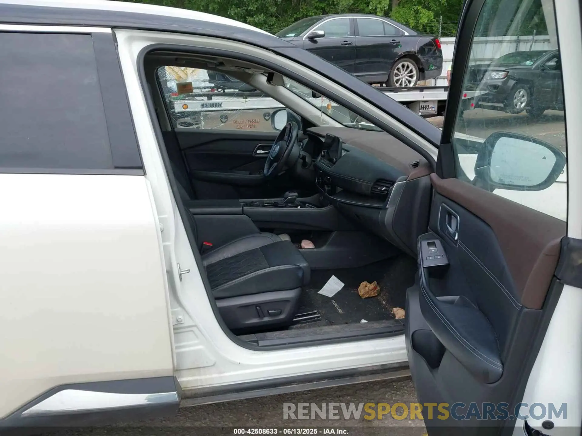 5 Photograph of a damaged car JN8AT3DD7MW304170 NISSAN ROGUE 2021