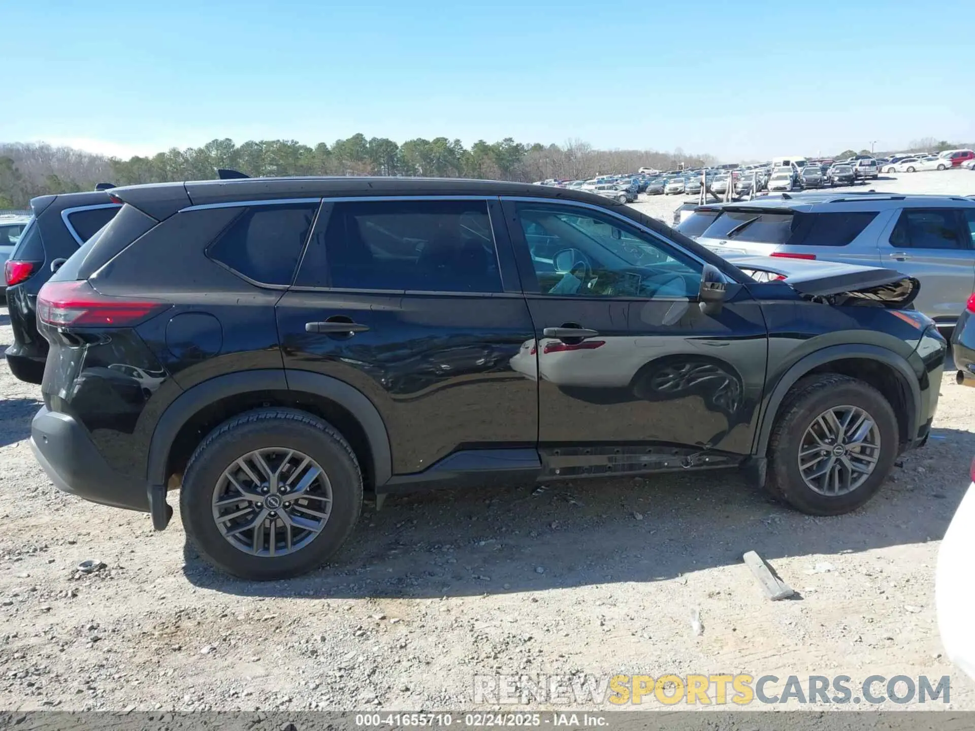 13 Photograph of a damaged car 5N1AT3AA7NC682672 NISSAN ROGUE 2022