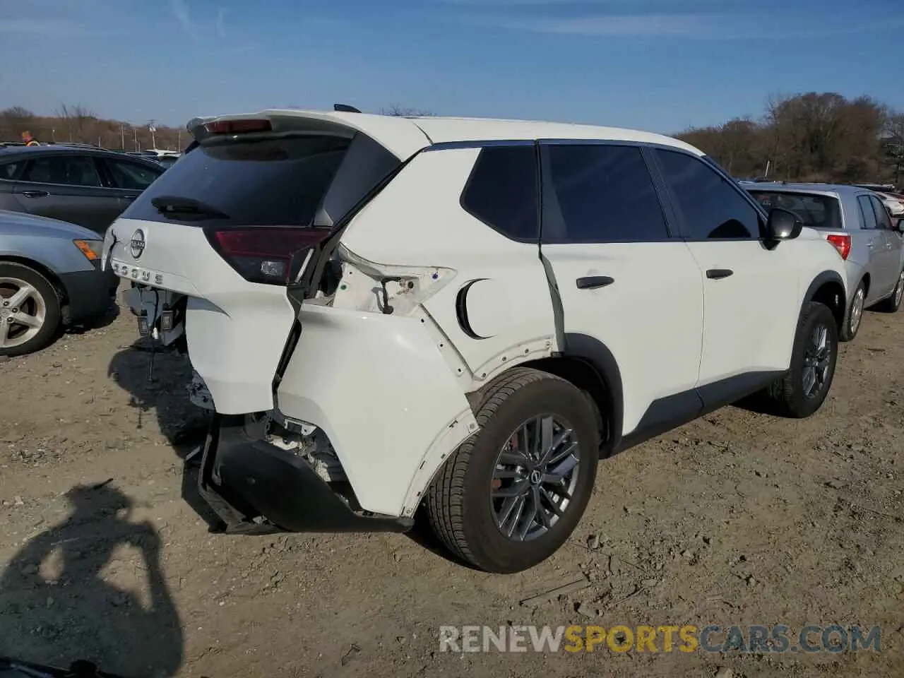 3 Photograph of a damaged car 5N1BT3AA0NC704712 NISSAN ROGUE 2022