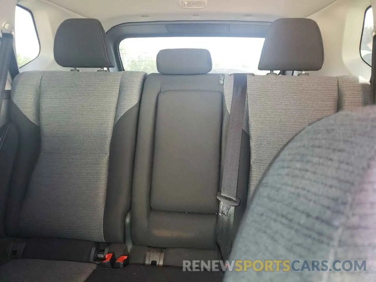 10 Photograph of a damaged car 5N1BT3AA1NC703987 NISSAN ROGUE 2022