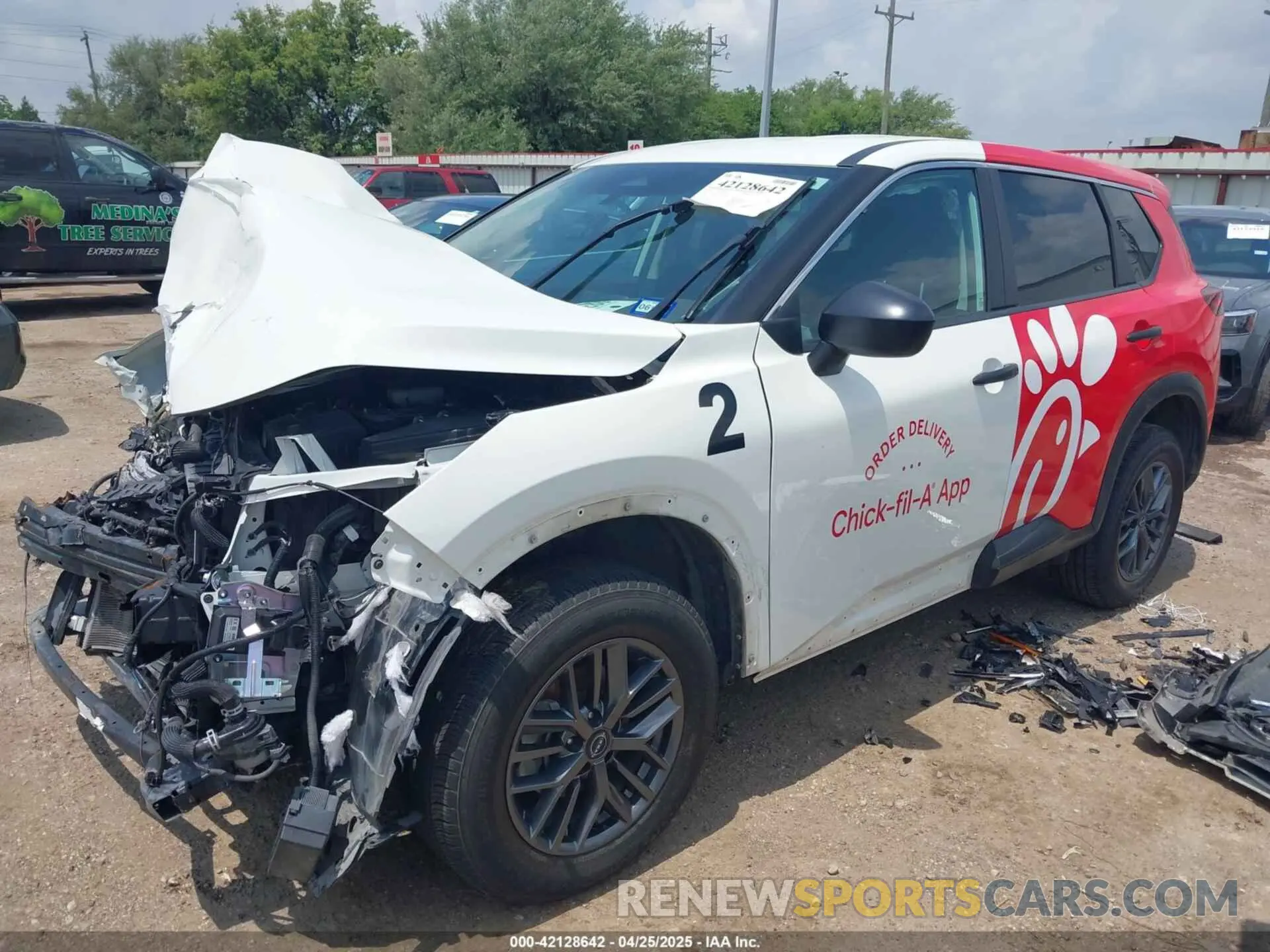 2 Photograph of a damaged car 5N1BT3AA2NC714237 NISSAN ROGUE 2022