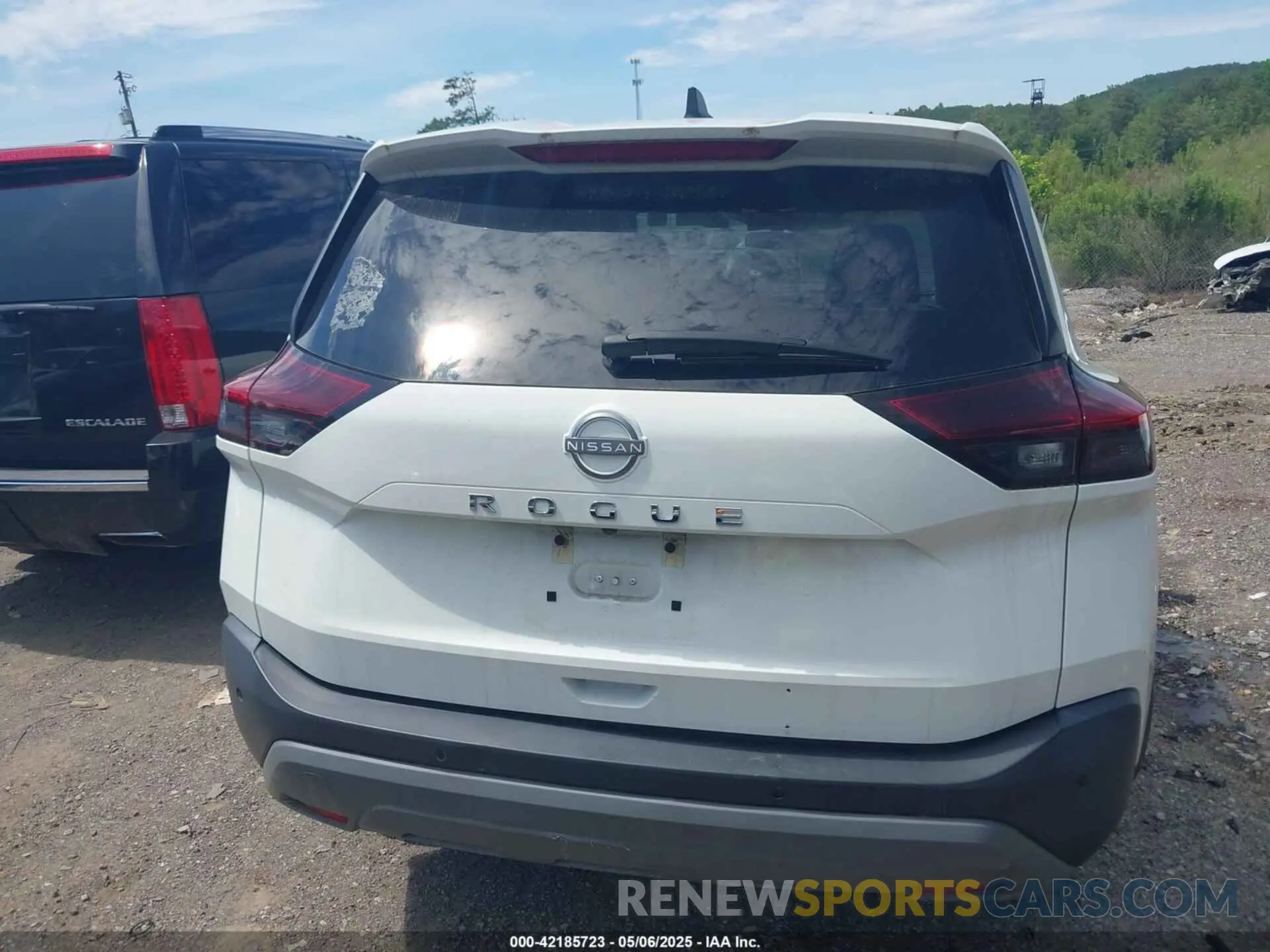 16 Photograph of a damaged car 5N1BT3AA7NC706554 NISSAN ROGUE 2022