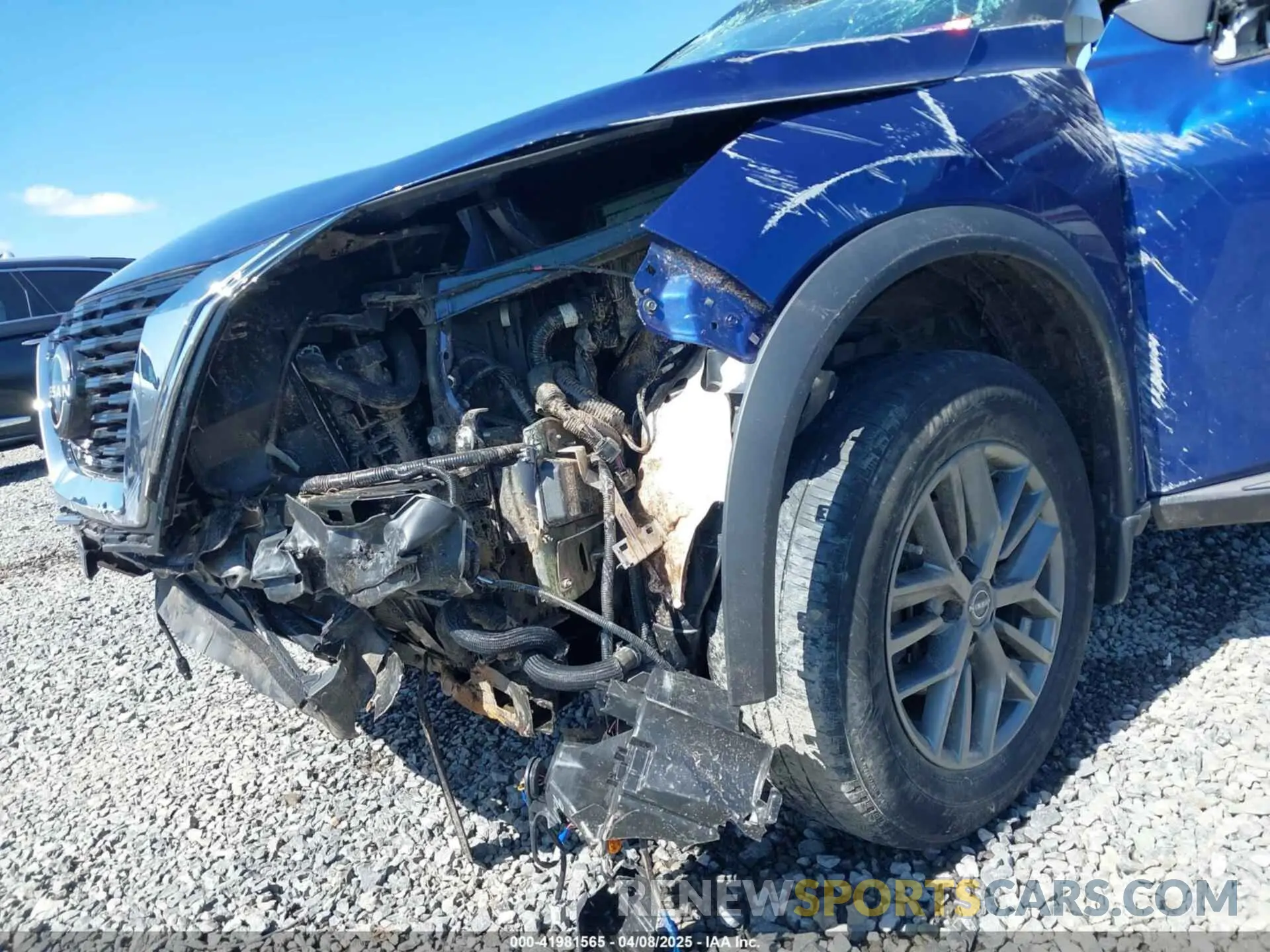 14 Photograph of a damaged car 5N1BT3AA9NC685416 NISSAN ROGUE 2022