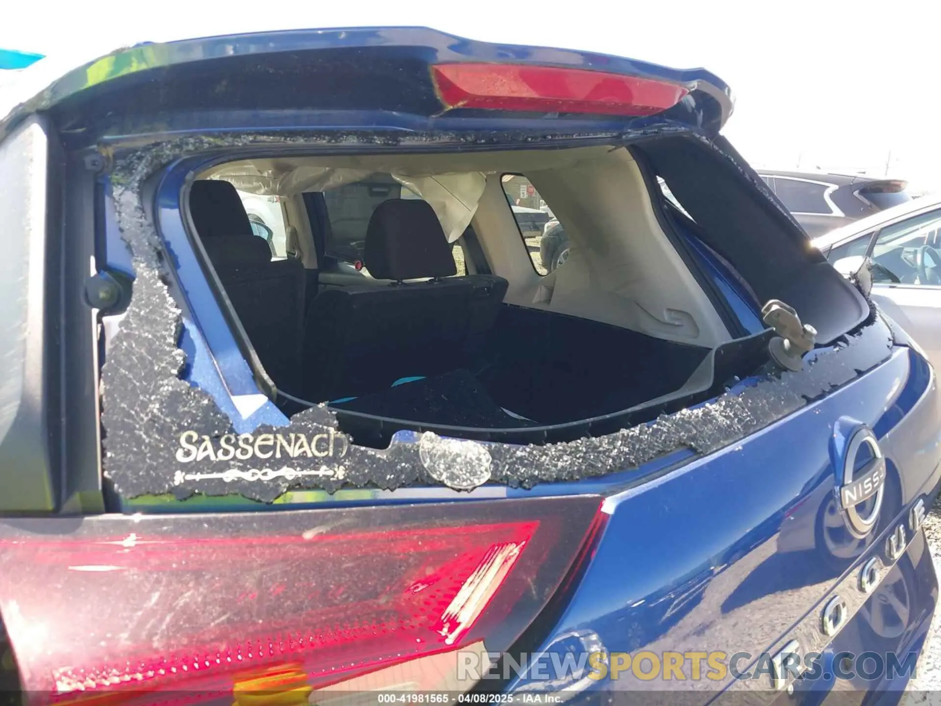 17 Photograph of a damaged car 5N1BT3AA9NC685416 NISSAN ROGUE 2022