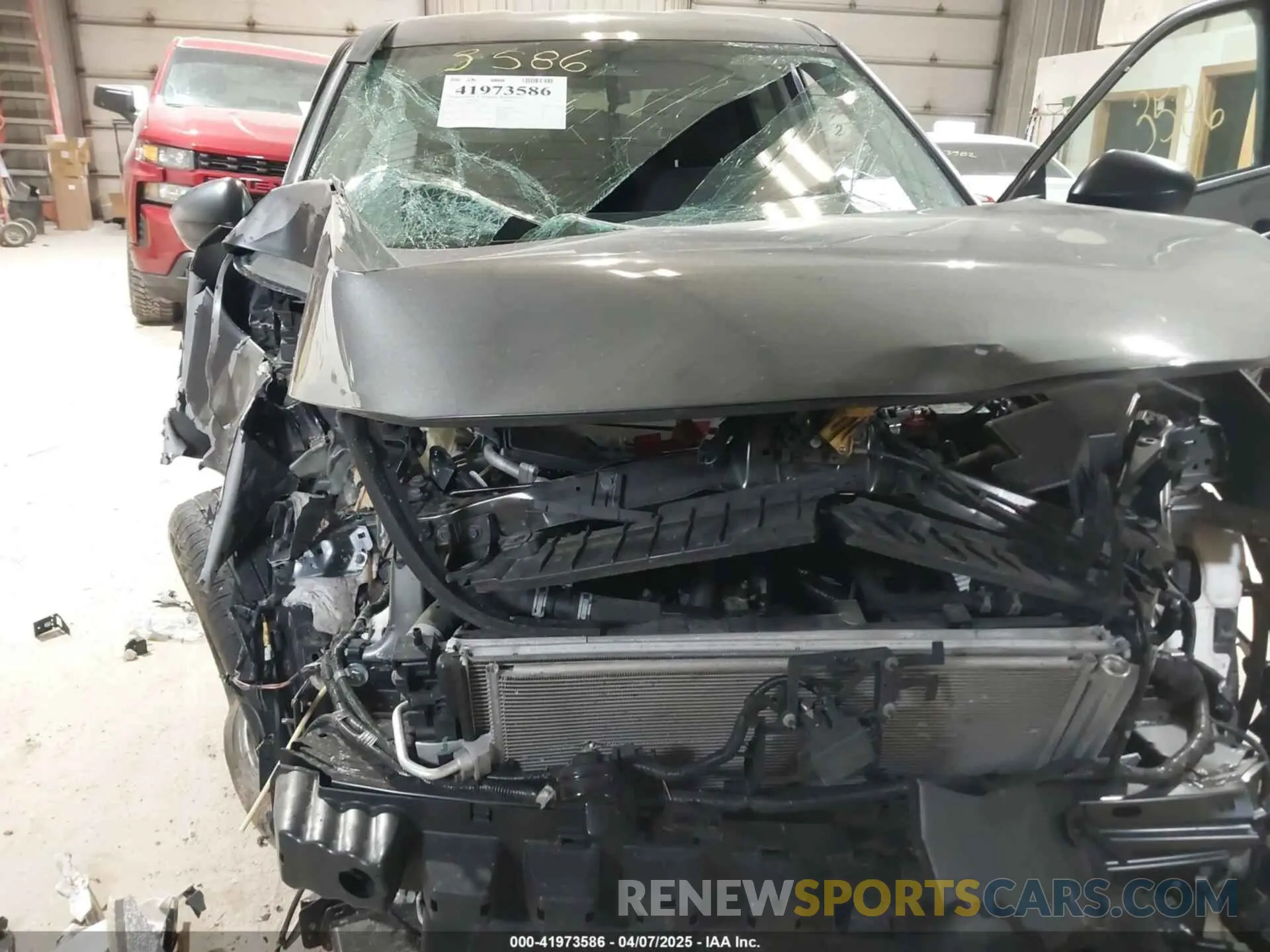 6 Photograph of a damaged car 5N1BT3AB8NC724554 NISSAN ROGUE 2022