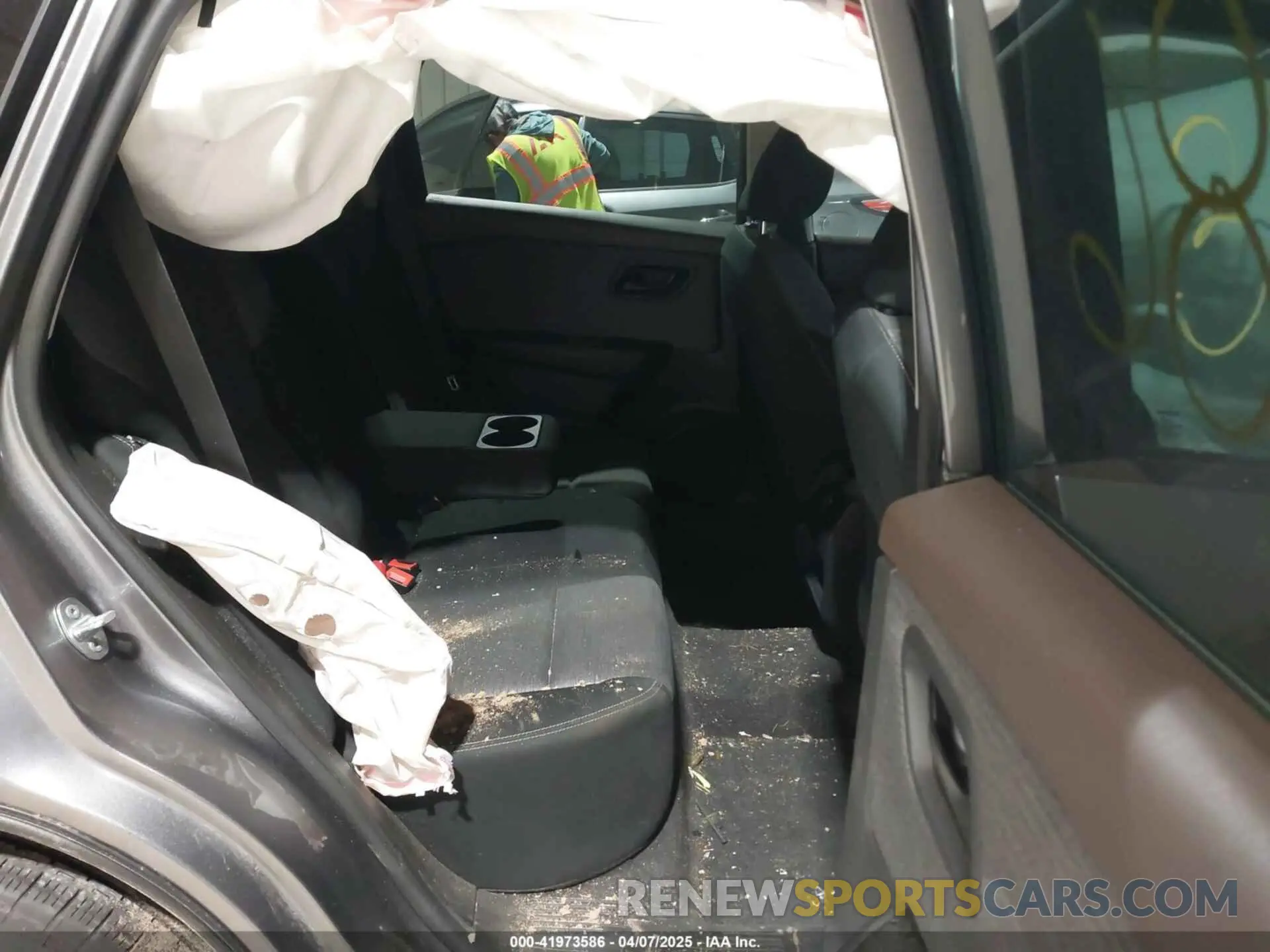 8 Photograph of a damaged car 5N1BT3AB8NC724554 NISSAN ROGUE 2022