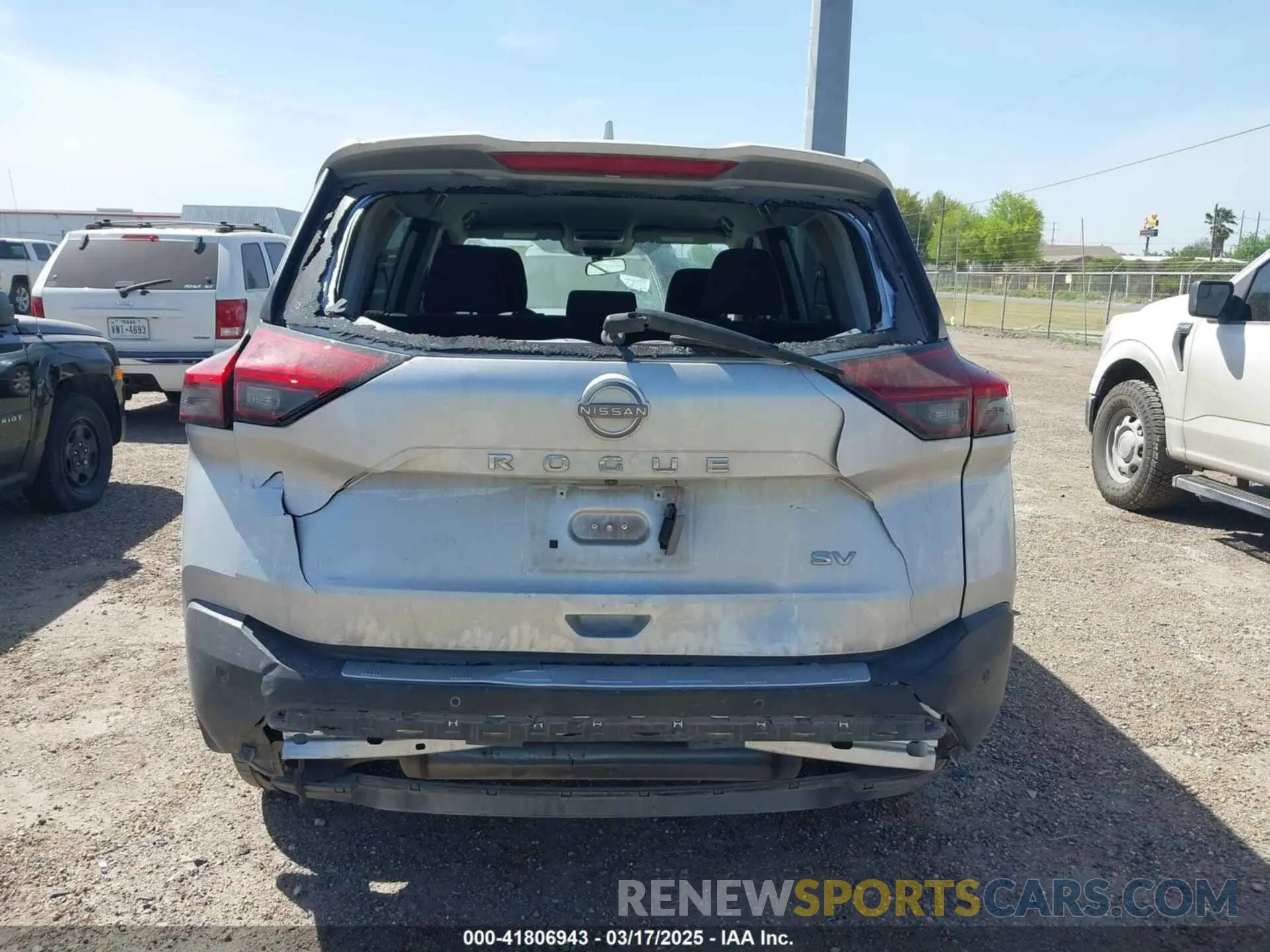 17 Photograph of a damaged car 5N1BT3BA0NC686517 NISSAN ROGUE 2022