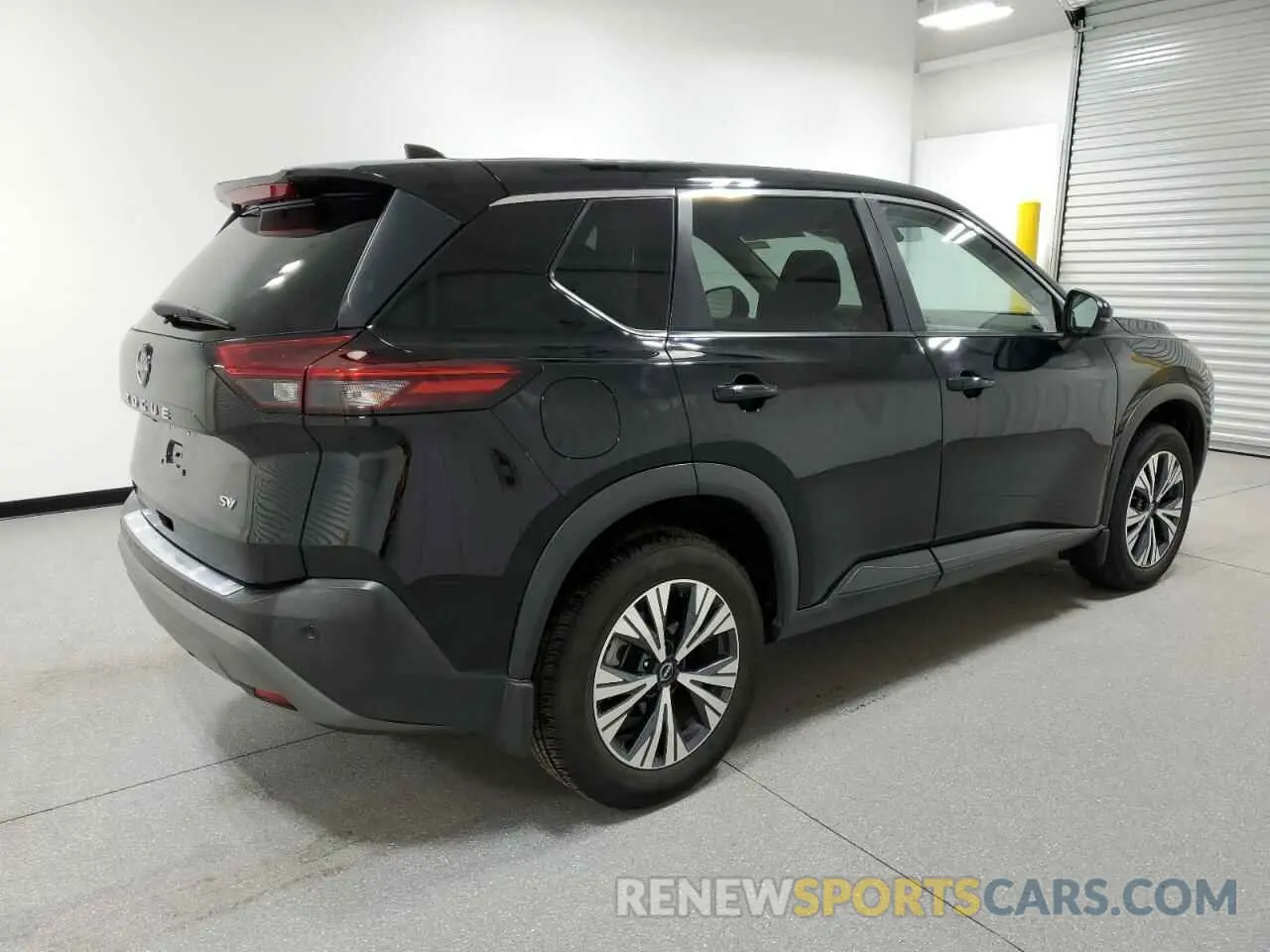 3 Photograph of a damaged car 5N1BT3BA0NC688638 NISSAN ROGUE 2022