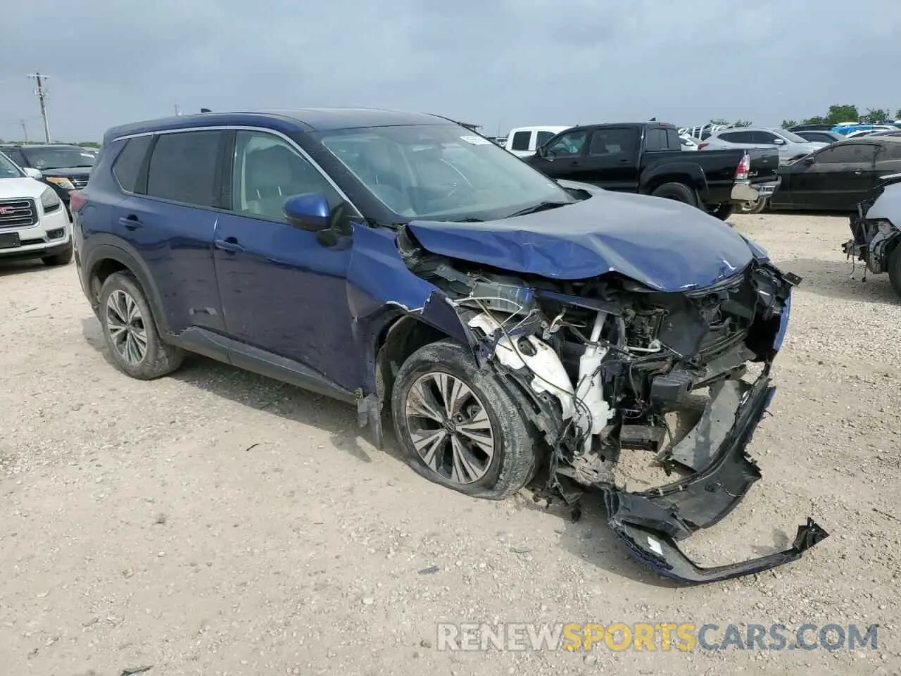 4 Photograph of a damaged car 5N1BT3BA1NC734641 NISSAN ROGUE 2022