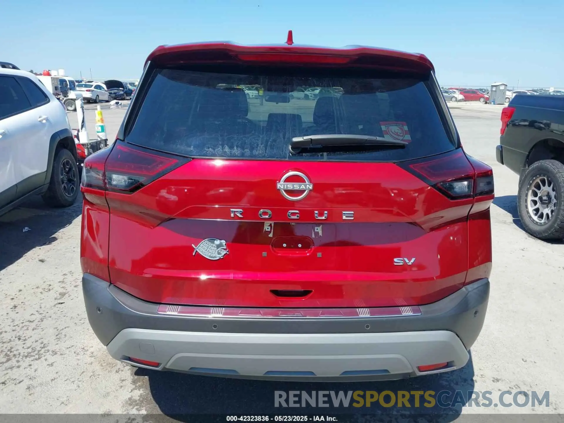 17 Photograph of a damaged car 5N1BT3BA2NC722546 NISSAN ROGUE 2022
