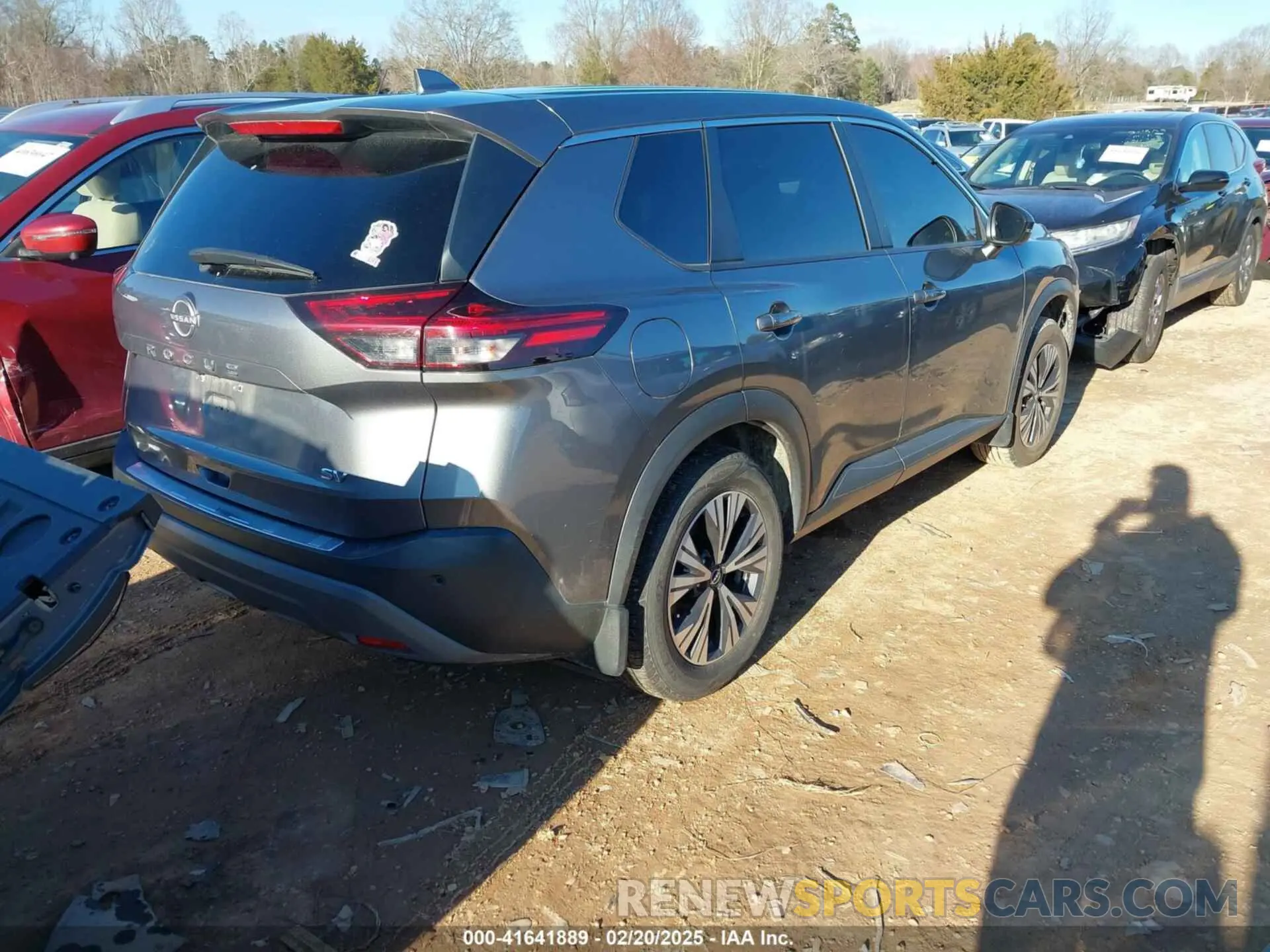 4 Photograph of a damaged car 5N1BT3BA3NC684812 NISSAN ROGUE 2022