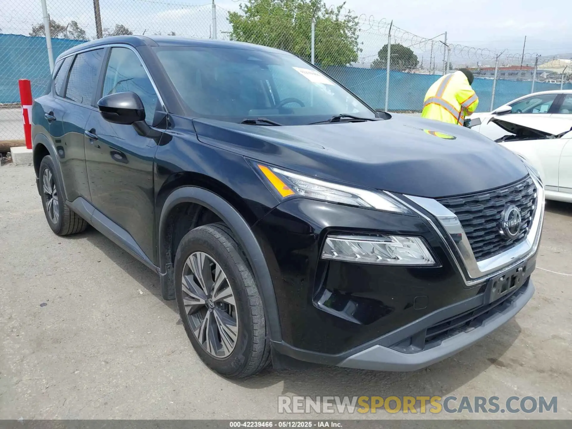 1 Photograph of a damaged car 5N1BT3BA3NC690514 NISSAN ROGUE 2022