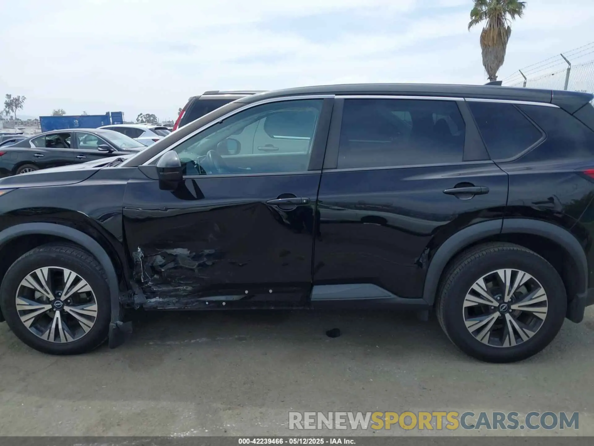 14 Photograph of a damaged car 5N1BT3BA3NC690514 NISSAN ROGUE 2022