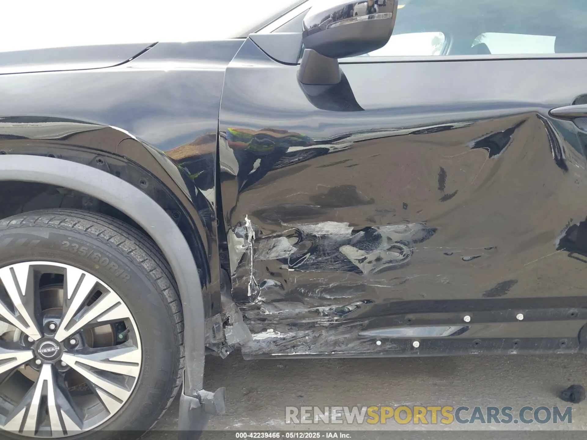 19 Photograph of a damaged car 5N1BT3BA3NC690514 NISSAN ROGUE 2022