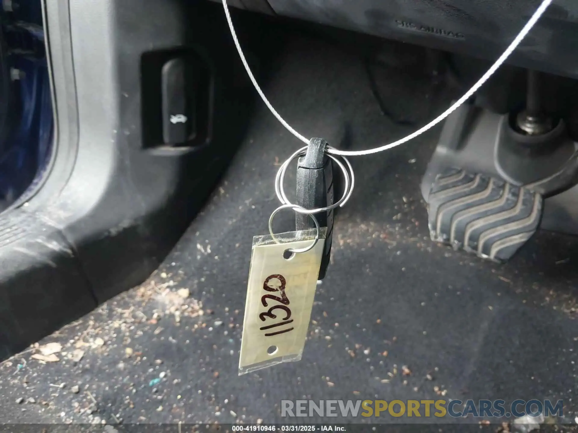 11 Photograph of a damaged car 5N1BT3BA3NC693946 NISSAN ROGUE 2022