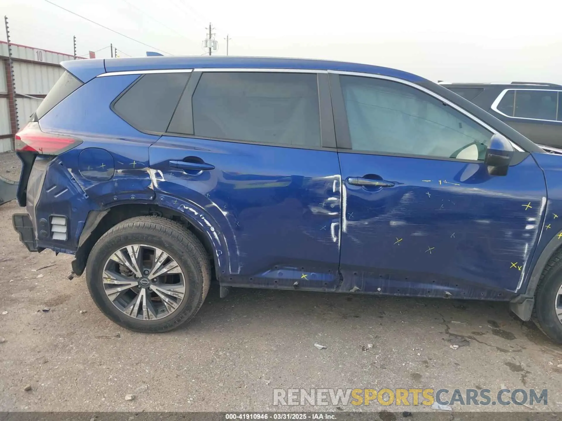 14 Photograph of a damaged car 5N1BT3BA3NC693946 NISSAN ROGUE 2022