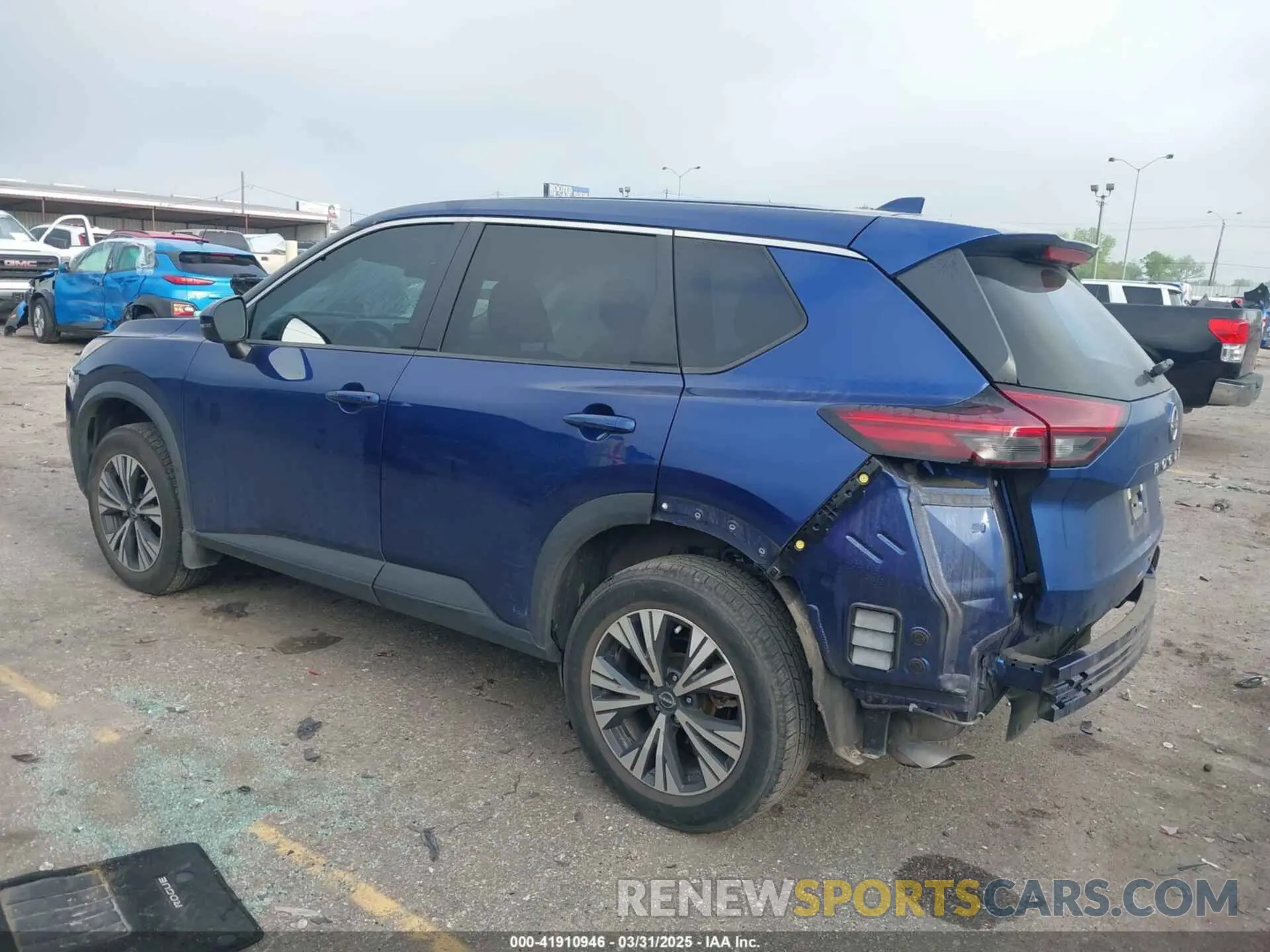 3 Photograph of a damaged car 5N1BT3BA3NC693946 NISSAN ROGUE 2022
