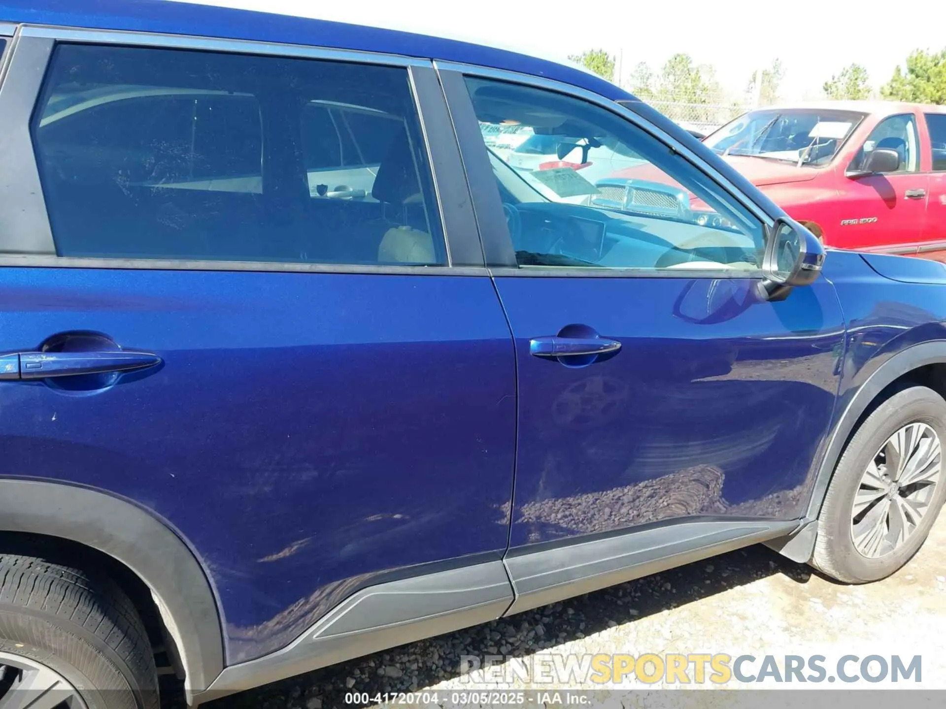14 Photograph of a damaged car 5N1BT3BA4NC702427 NISSAN ROGUE 2022