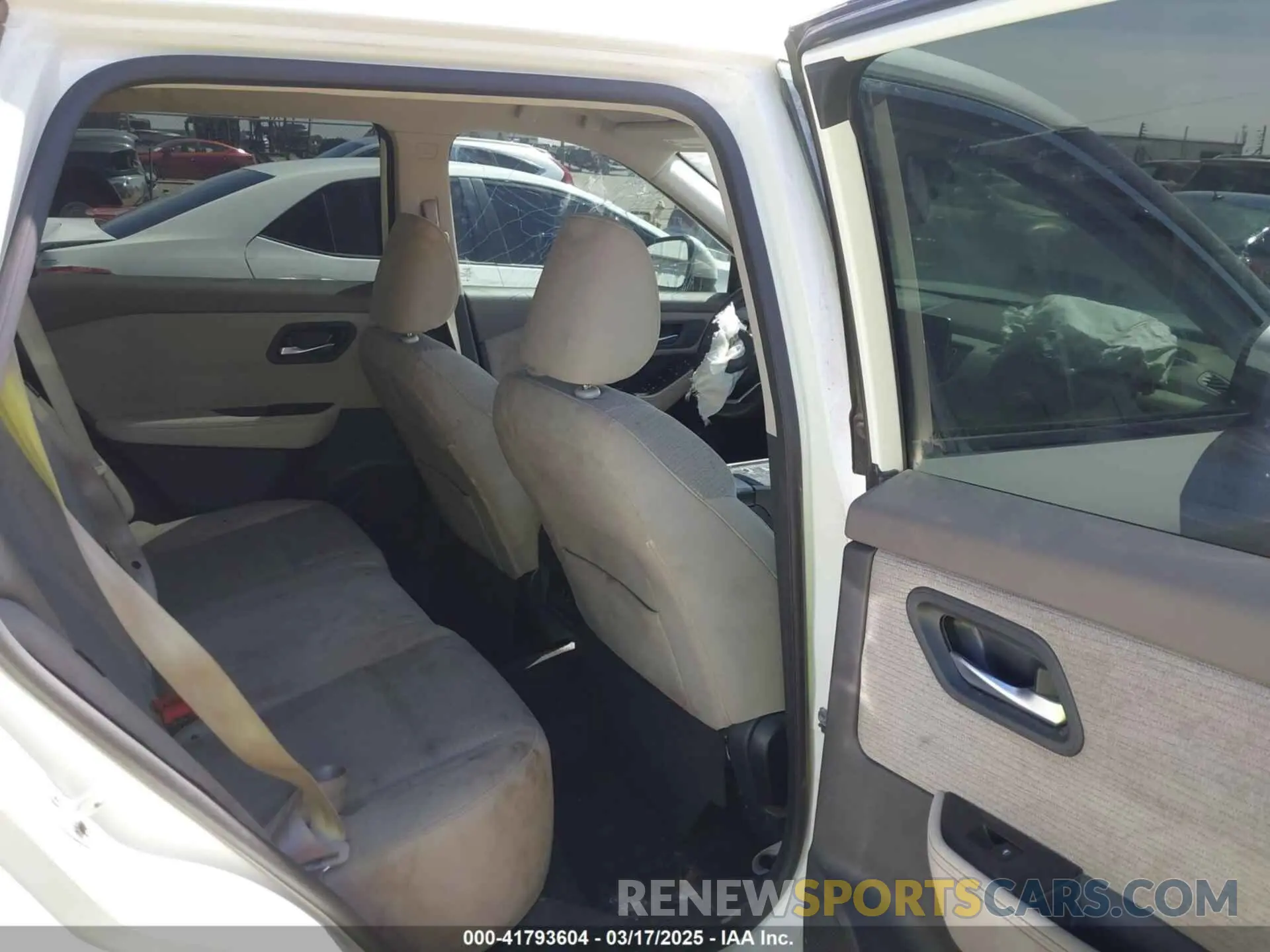 8 Photograph of a damaged car 5N1BT3BA4NC723035 NISSAN ROGUE 2022