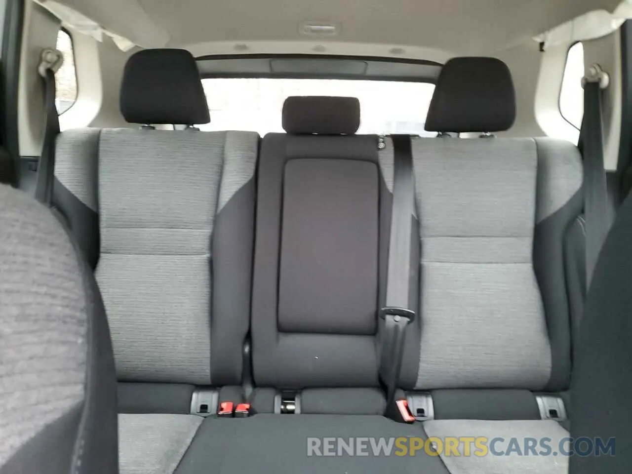 10 Photograph of a damaged car 5N1BT3BA5NC689929 NISSAN ROGUE 2022