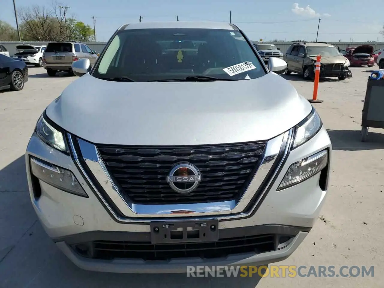 5 Photograph of a damaged car 5N1BT3BA6NC678888 NISSAN ROGUE 2022