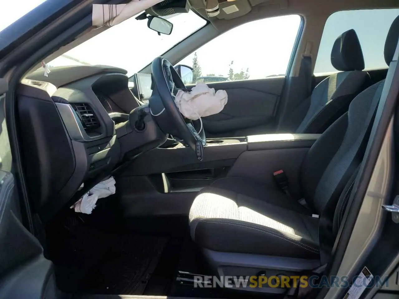 7 Photograph of a damaged car 5N1BT3BA6NC696890 NISSAN ROGUE 2022