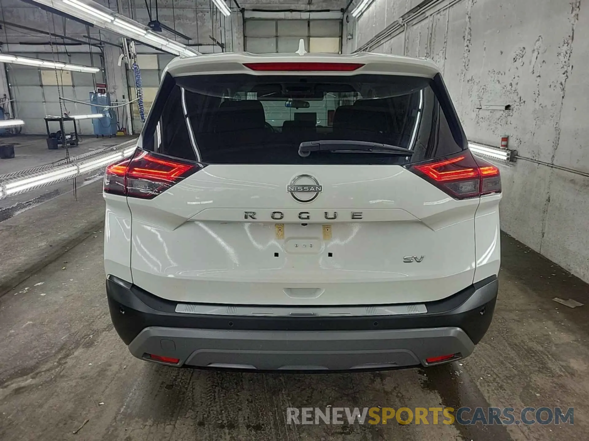 4 Photograph of a damaged car 5N1BT3BA6NC704230 NISSAN ROGUE 2022