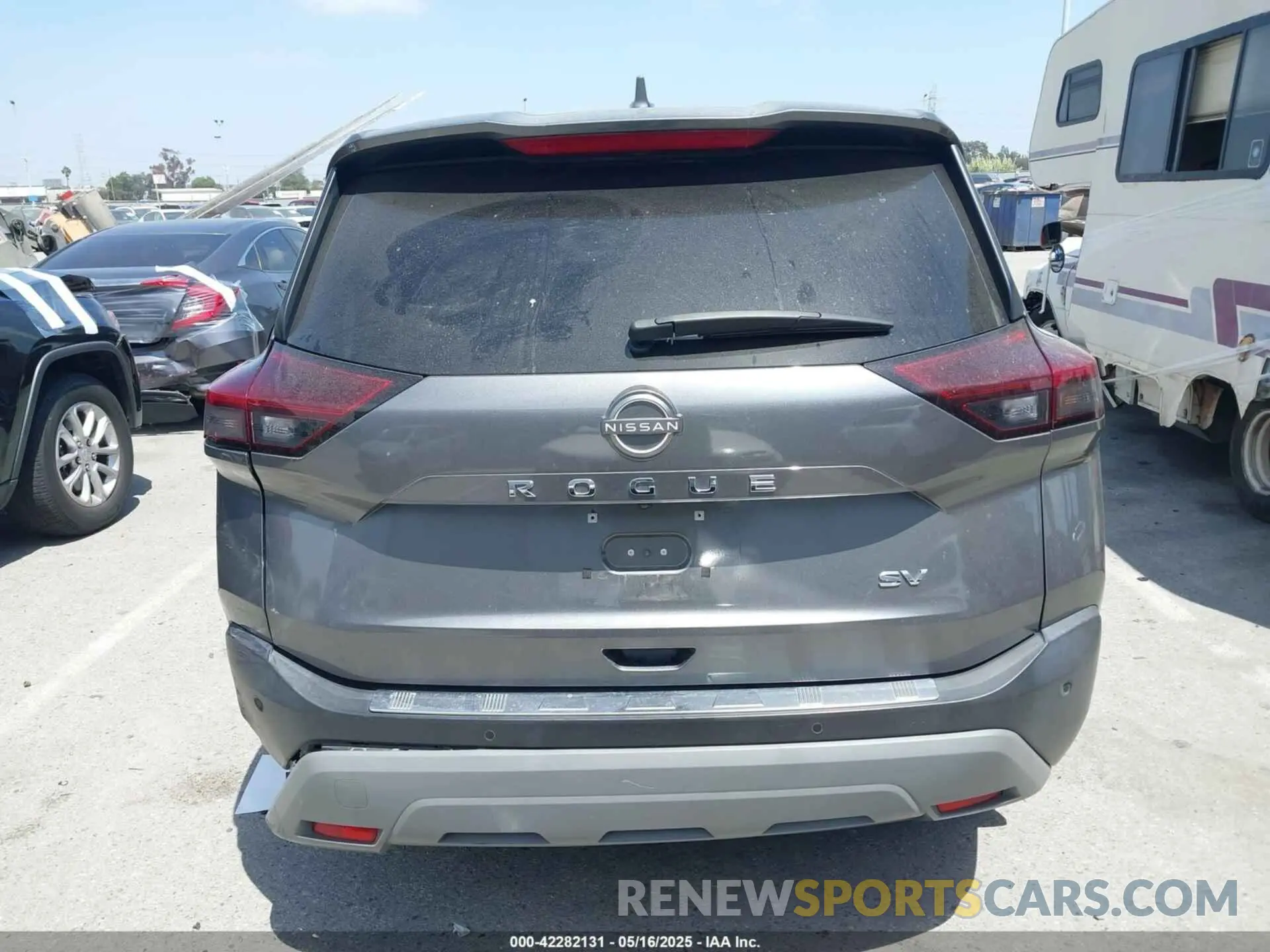 16 Photograph of a damaged car 5N1BT3BA7NC685168 NISSAN ROGUE 2022